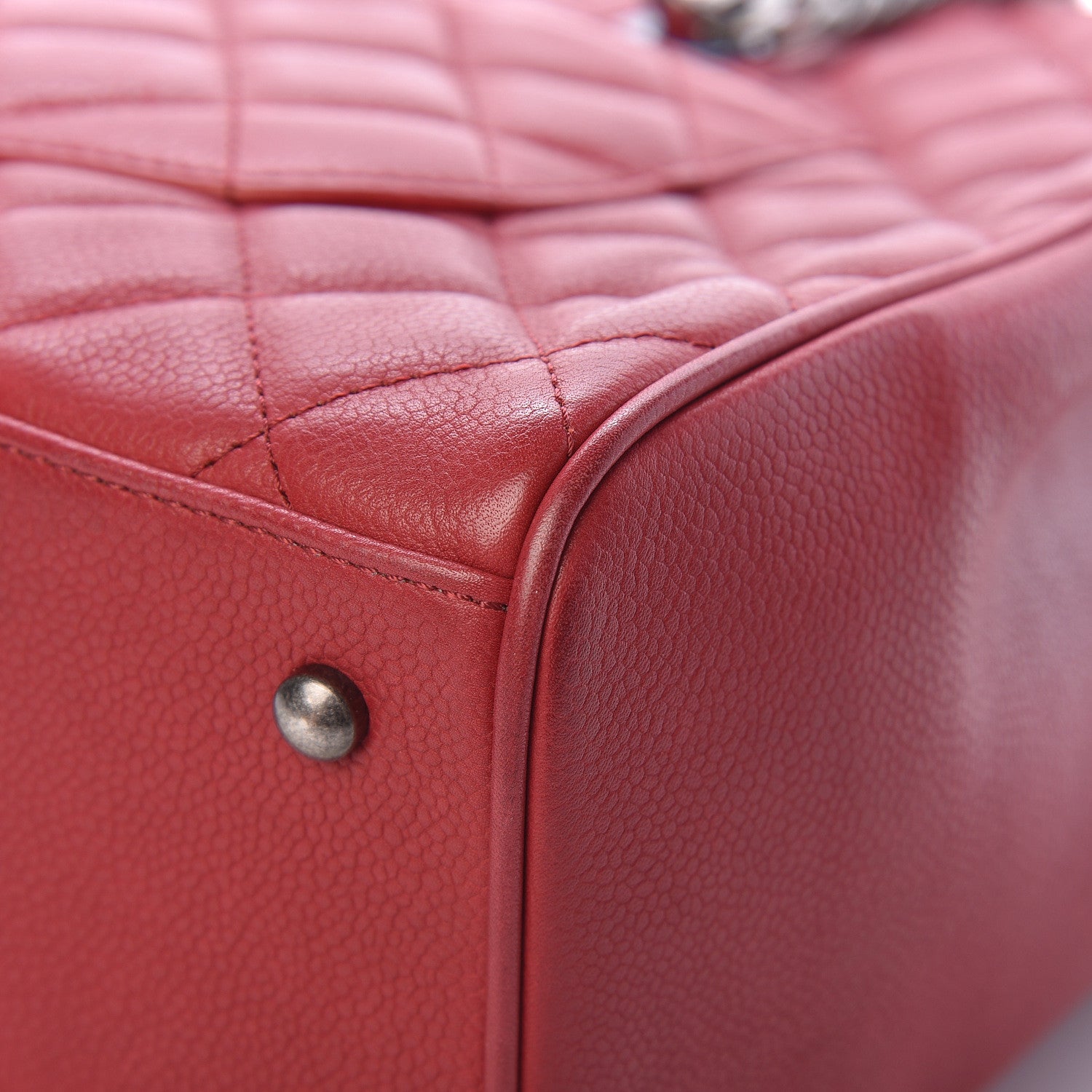 Chanel Caviar Quilted Large Casual Pocket Tote Red 15 of 18