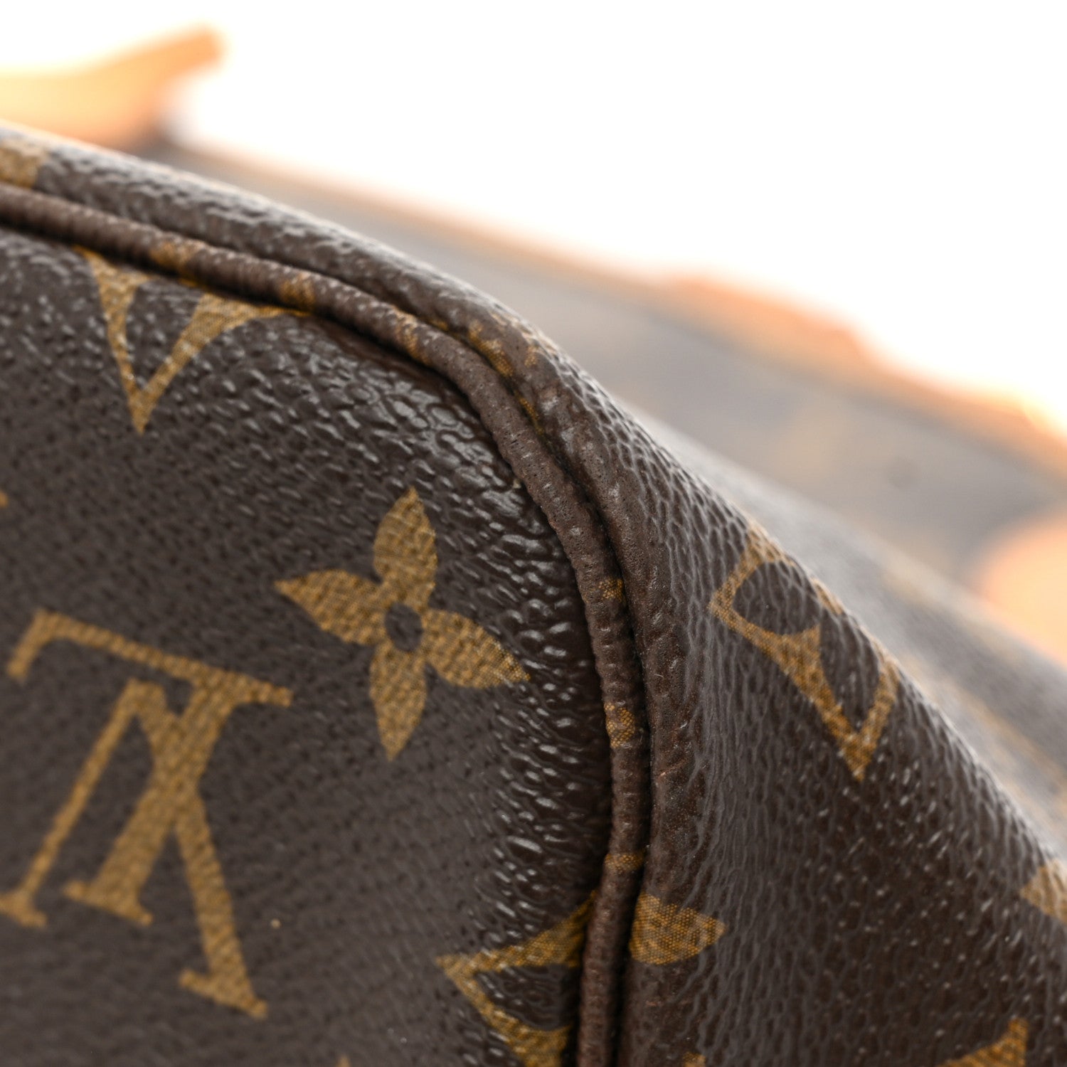 Louis Vuitton Monogram Neverfull MM 14 of 16