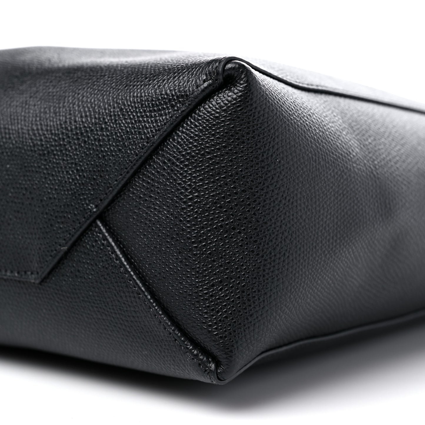 Grained Calfskin Small Vertical Cabas Black