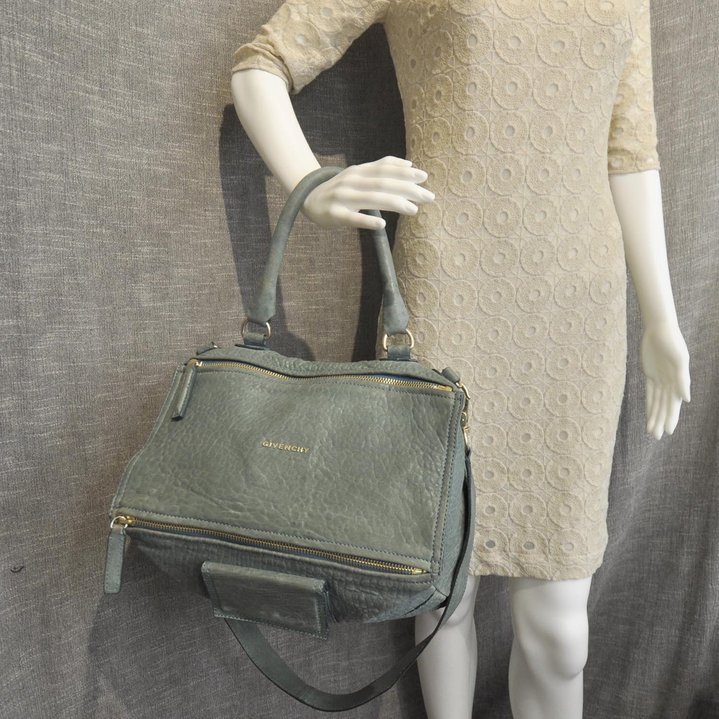 Pebbled Calfskin Medium Pandora Peacock