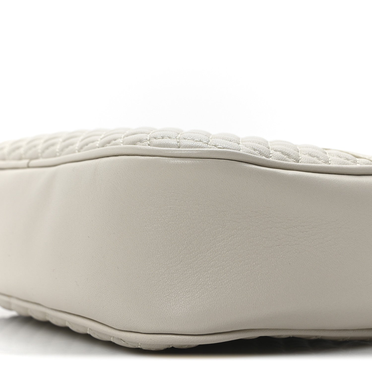 Saint Laurent Lambskin Quilted Victoire Camera Bag Blanc Vintage 10 of 10