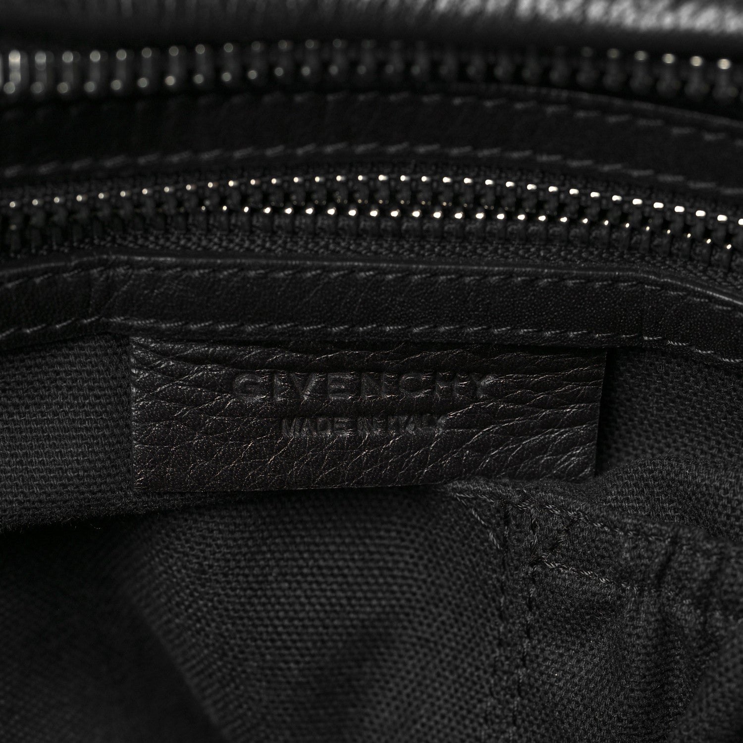 Givenchy Pebbled Calfskin Medium Pyramid Stud Pandora Black 6 of 10