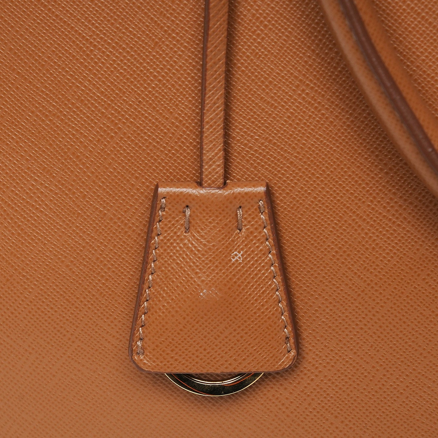 Saffiano Medium Galleria Double Zip Tote Caramel