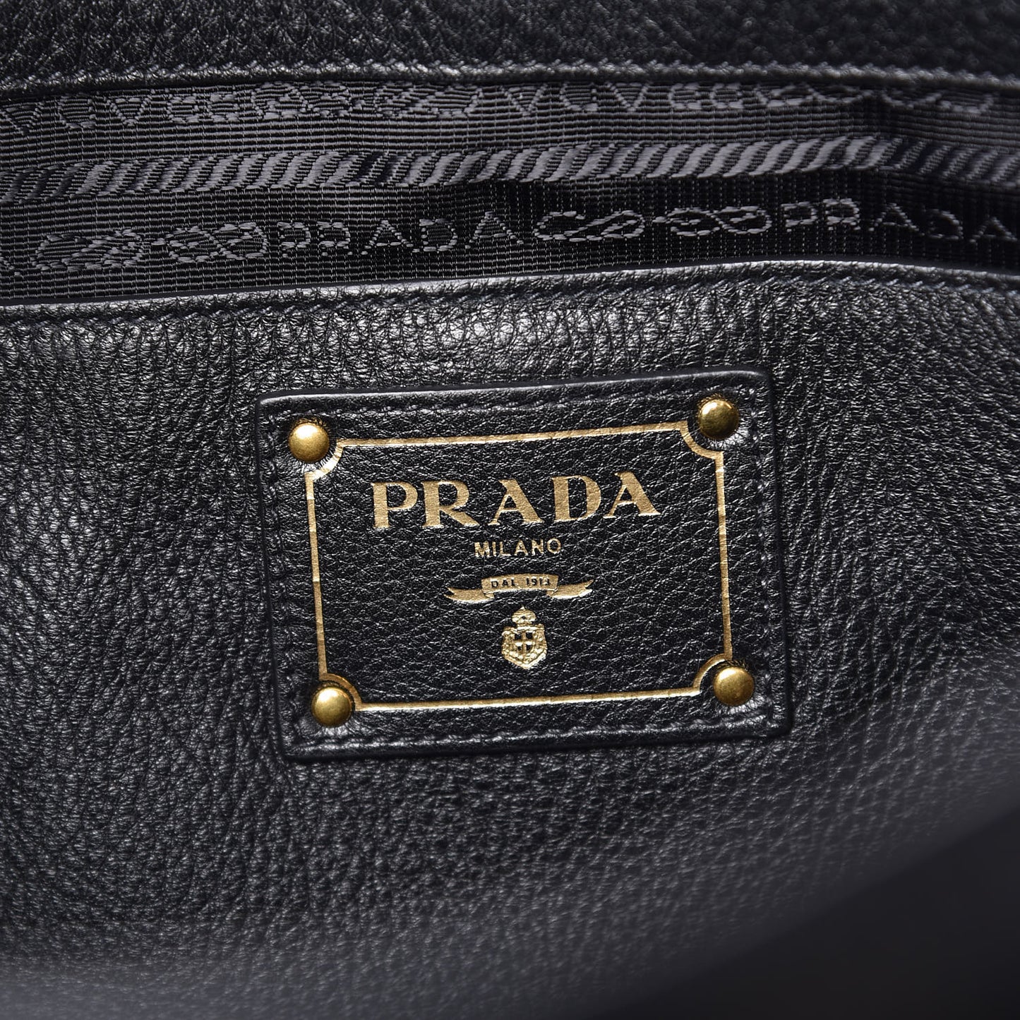 Vitello Phenix Tote Black