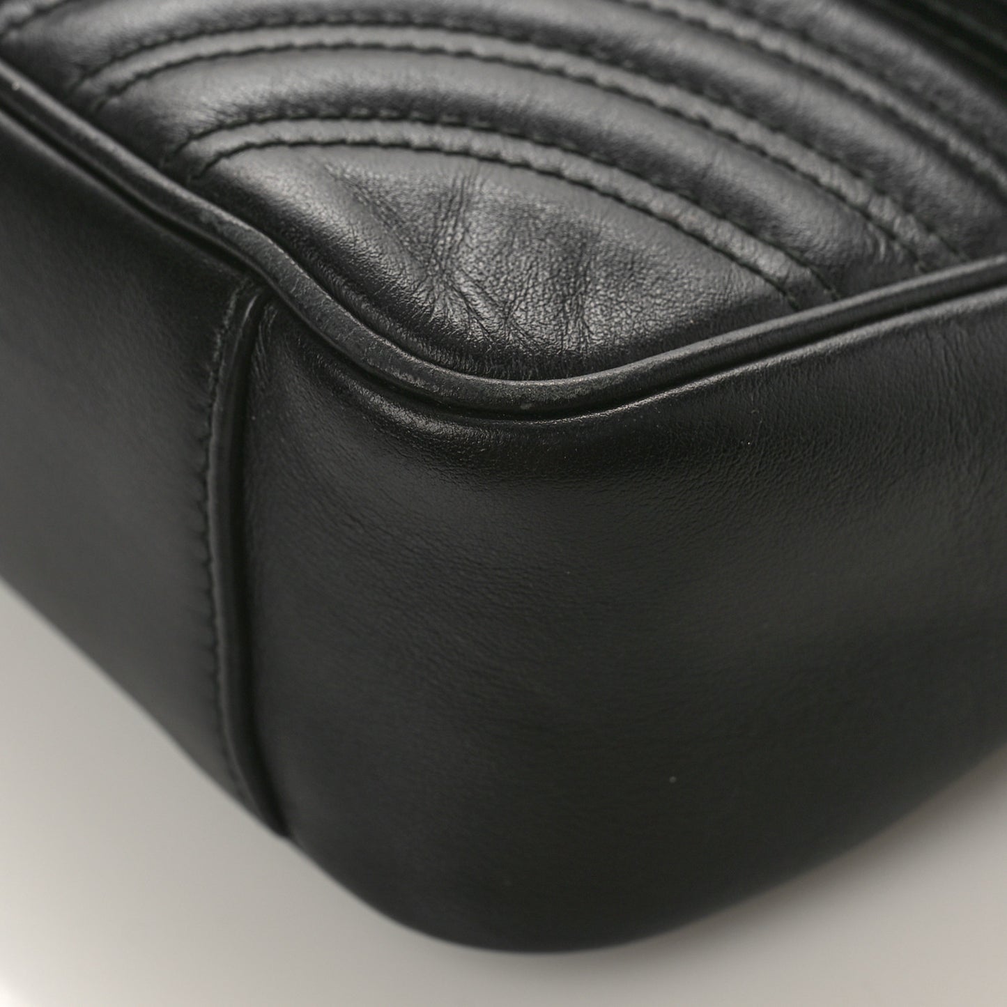 Calfskin Matelasse Small GG Marmont Shoulder Bag Black