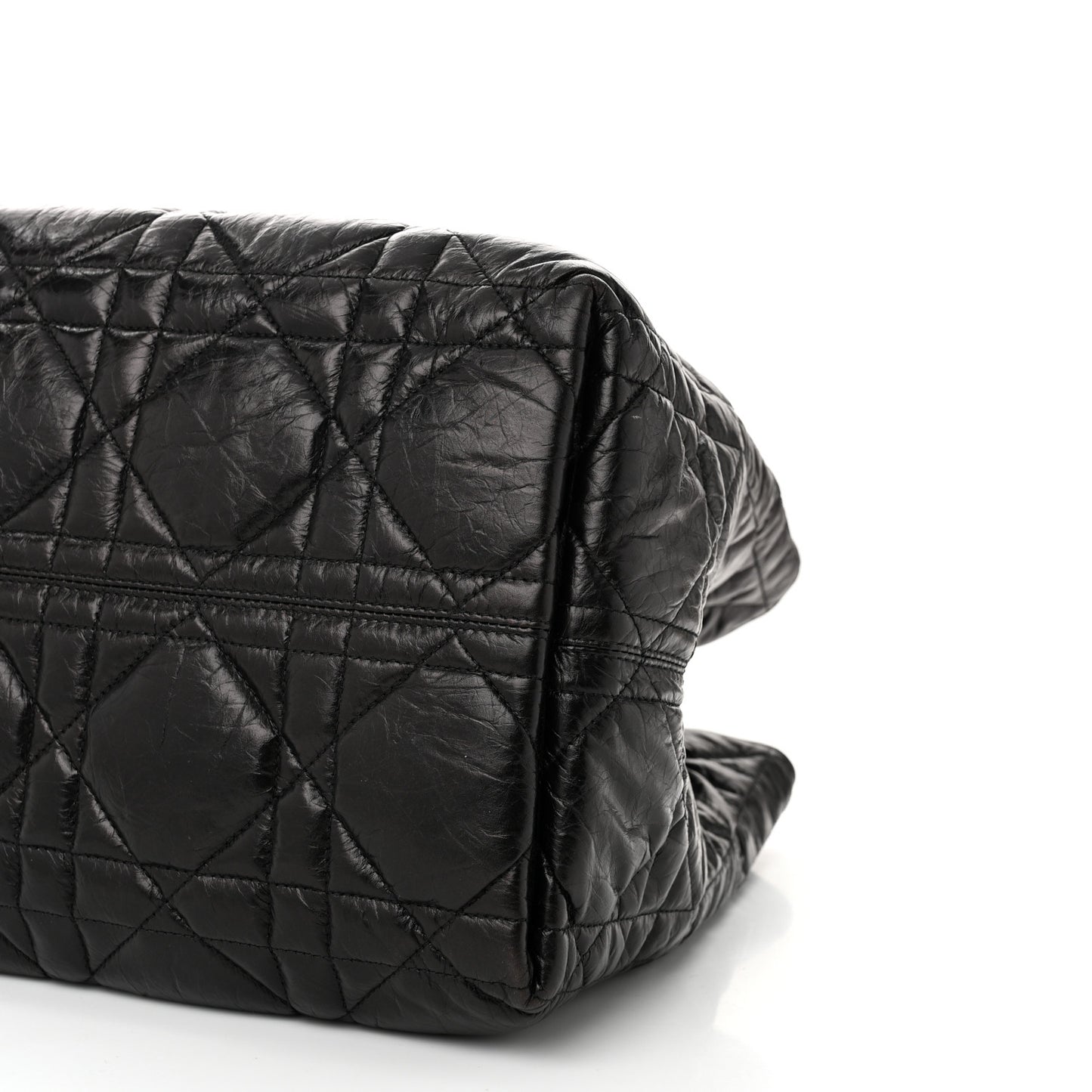 Crinkled Calfskin Macrocannage Large Toujours Black