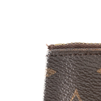 Louis Vuitton Monogram Key Pouch 7 of 9