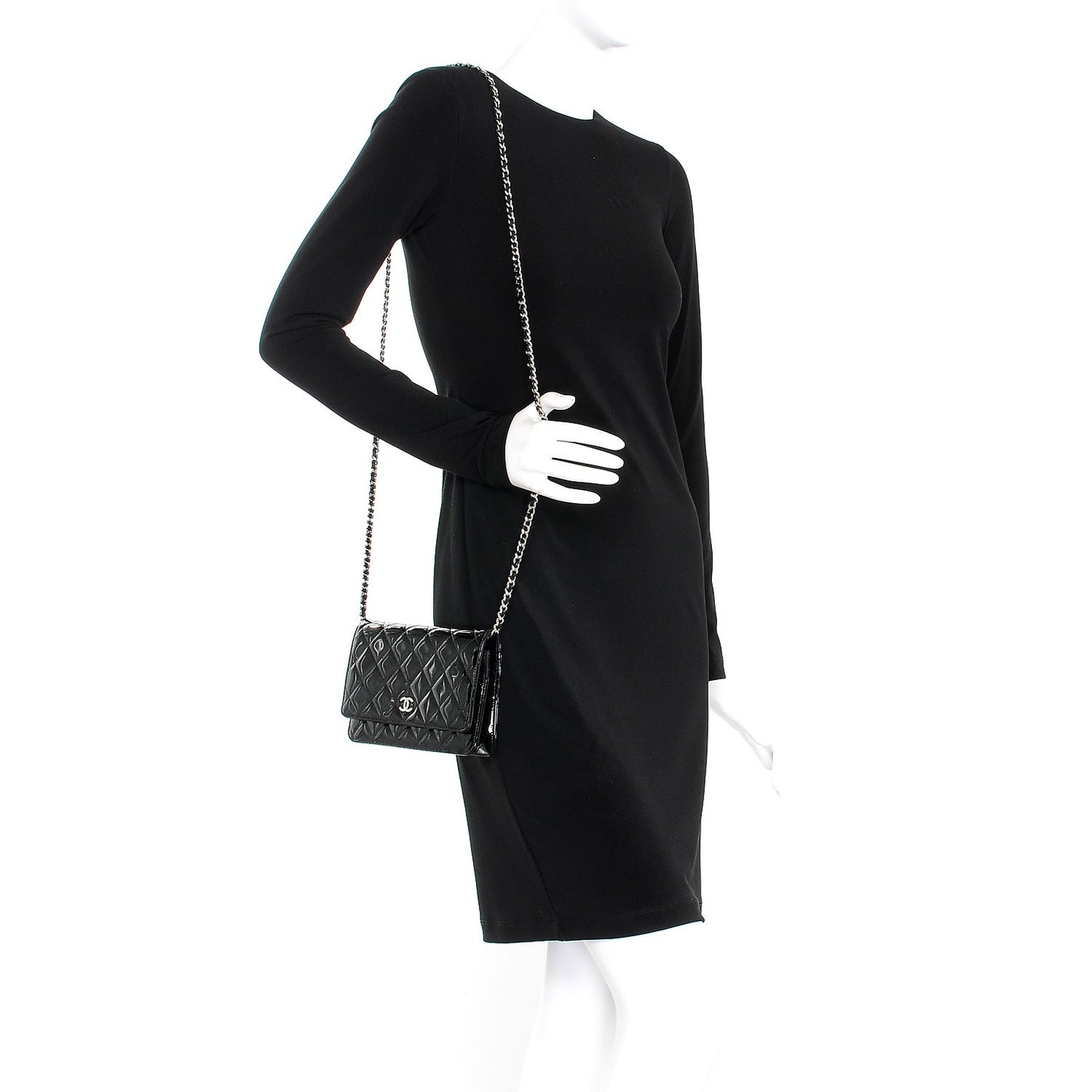 Patent Quilted Wallet On Chain WOC Black