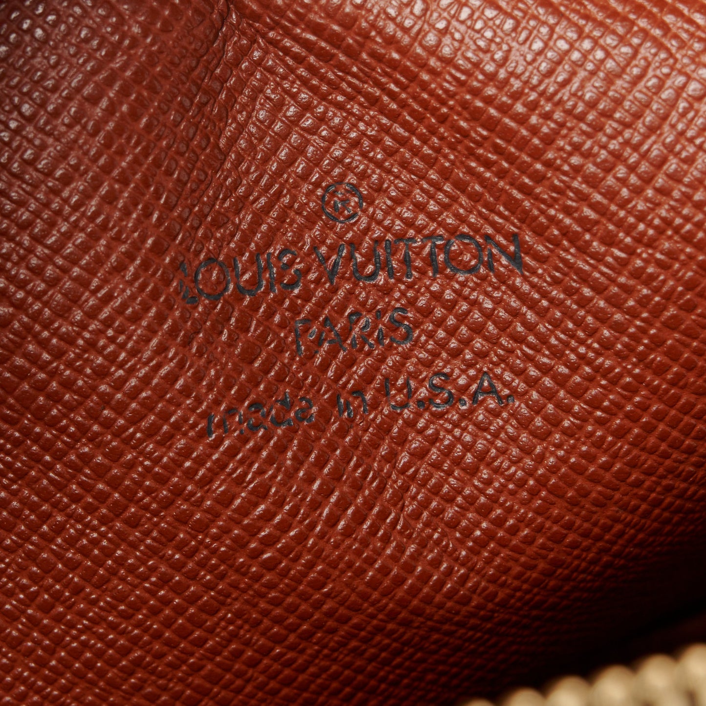 Monogram Amazone