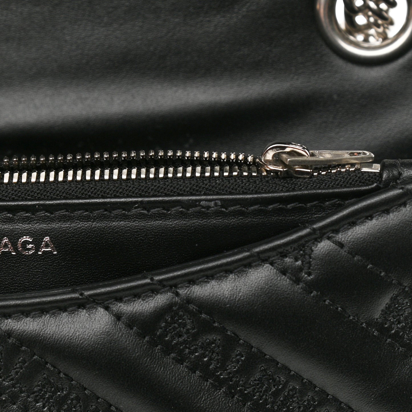 Calfskin Logo Matelasse S BB Round Shoulder Bag Black