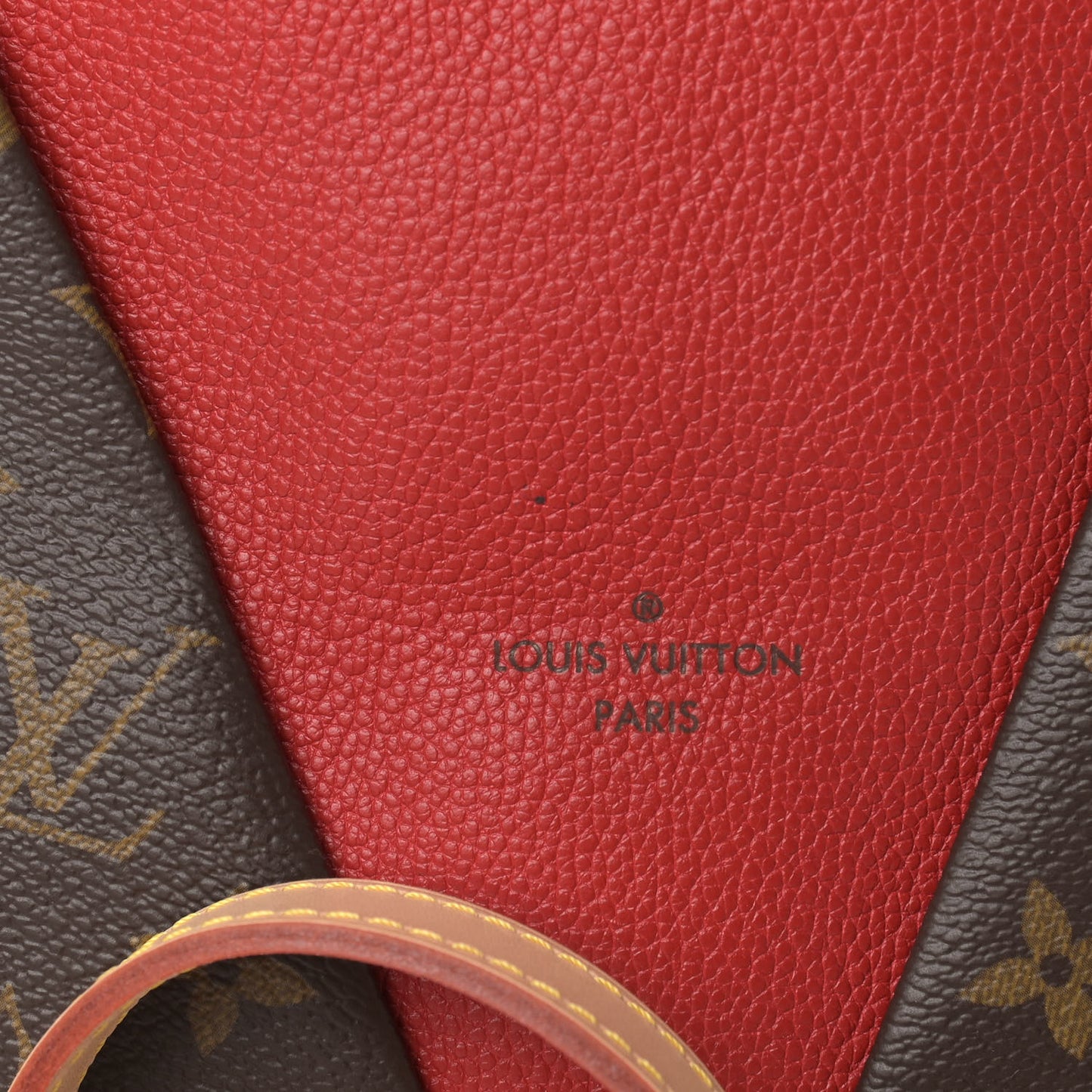 Monogram V Tote MM Cherry