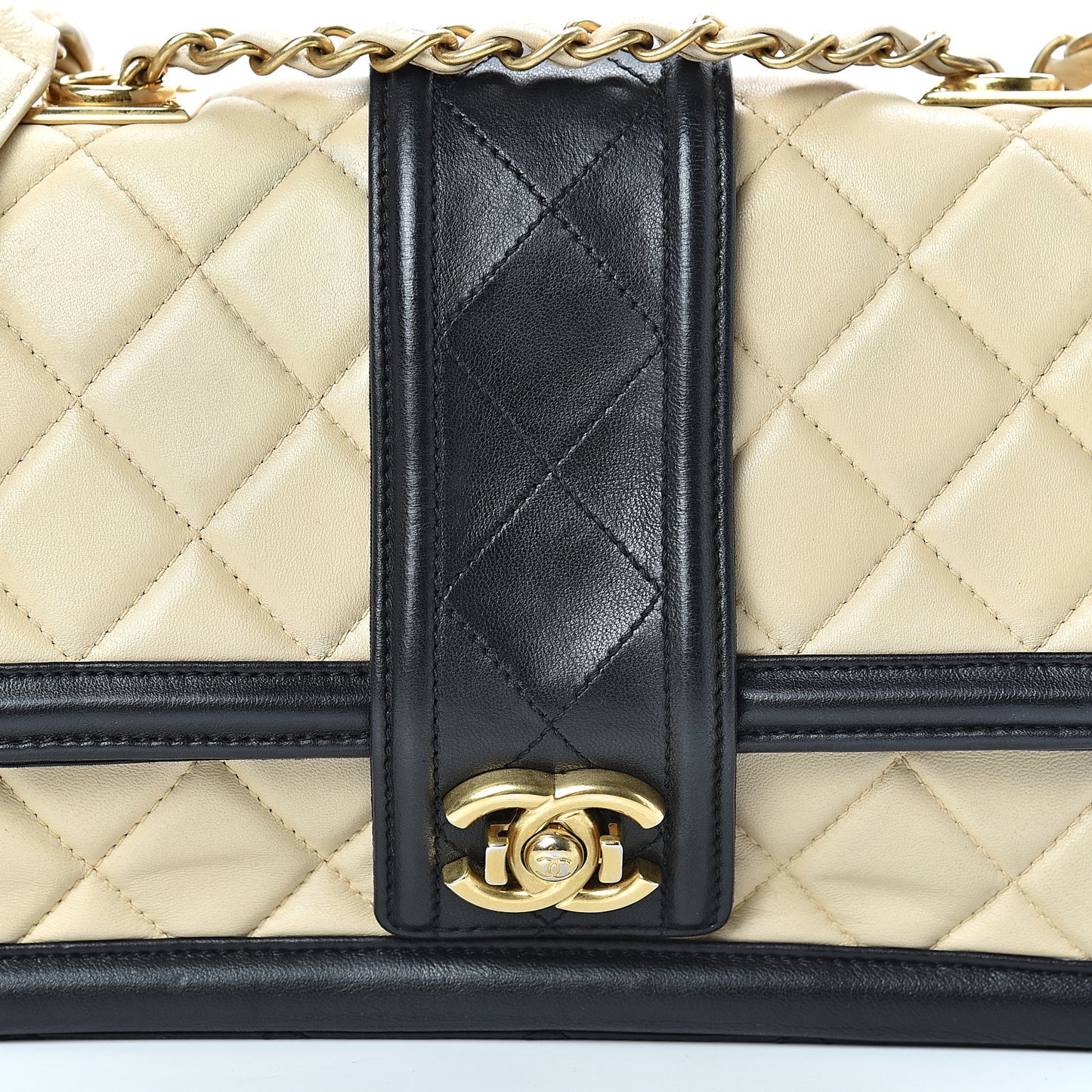 Lambskin Quilted Medium Elegant CC Flap Beige Black