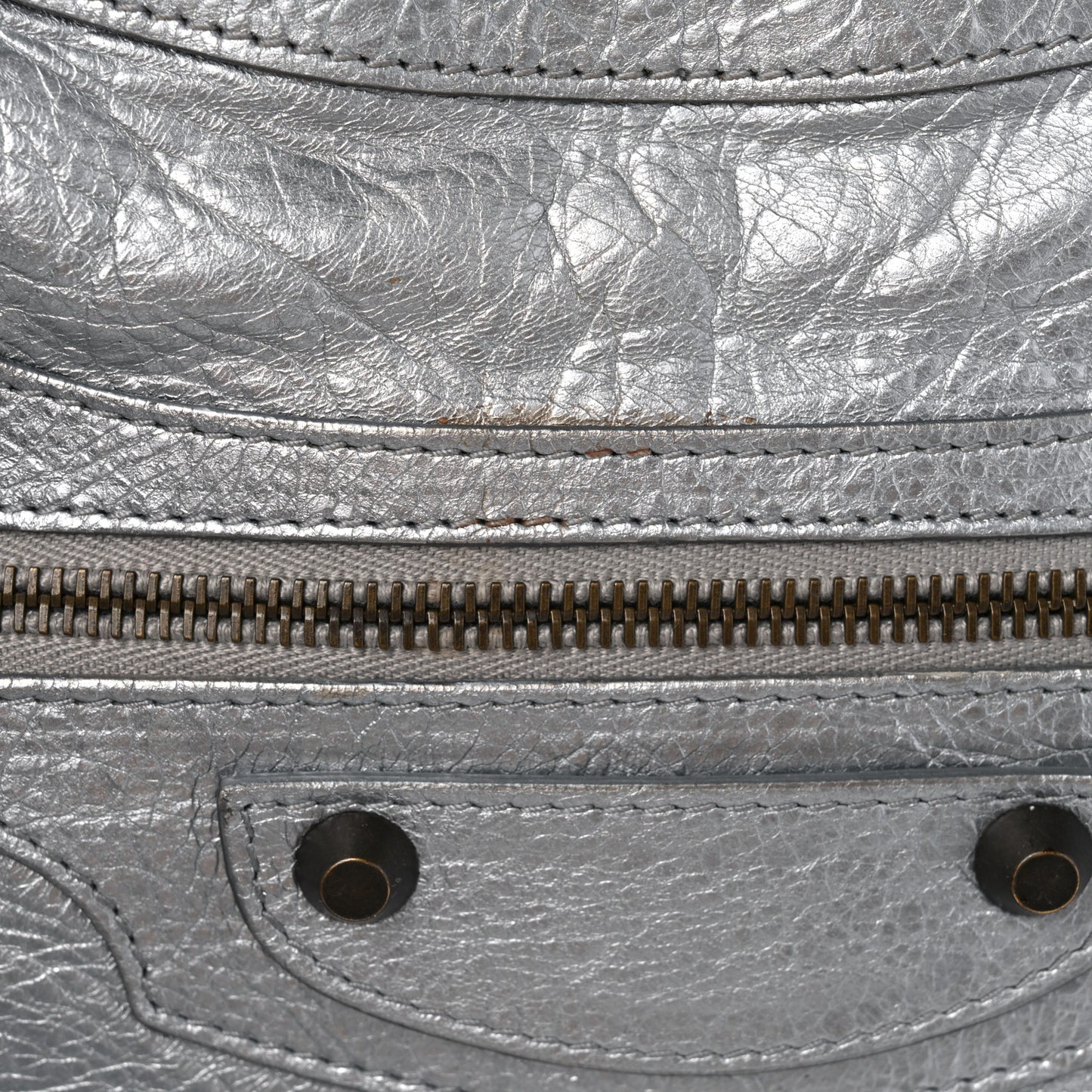 Metallic Agneau Classic Hardware Velo Gris Aluminum