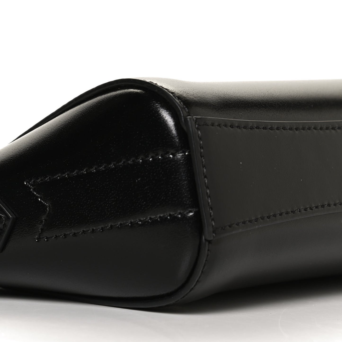 Smooth Calfskin Nano Antigona Black
