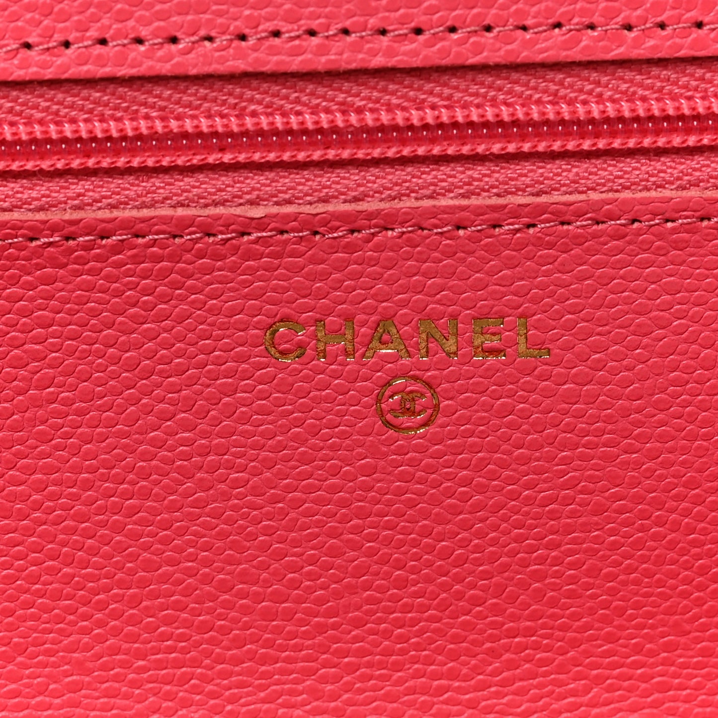 Caviar Quilted Wallet on Chain WOC Pink
