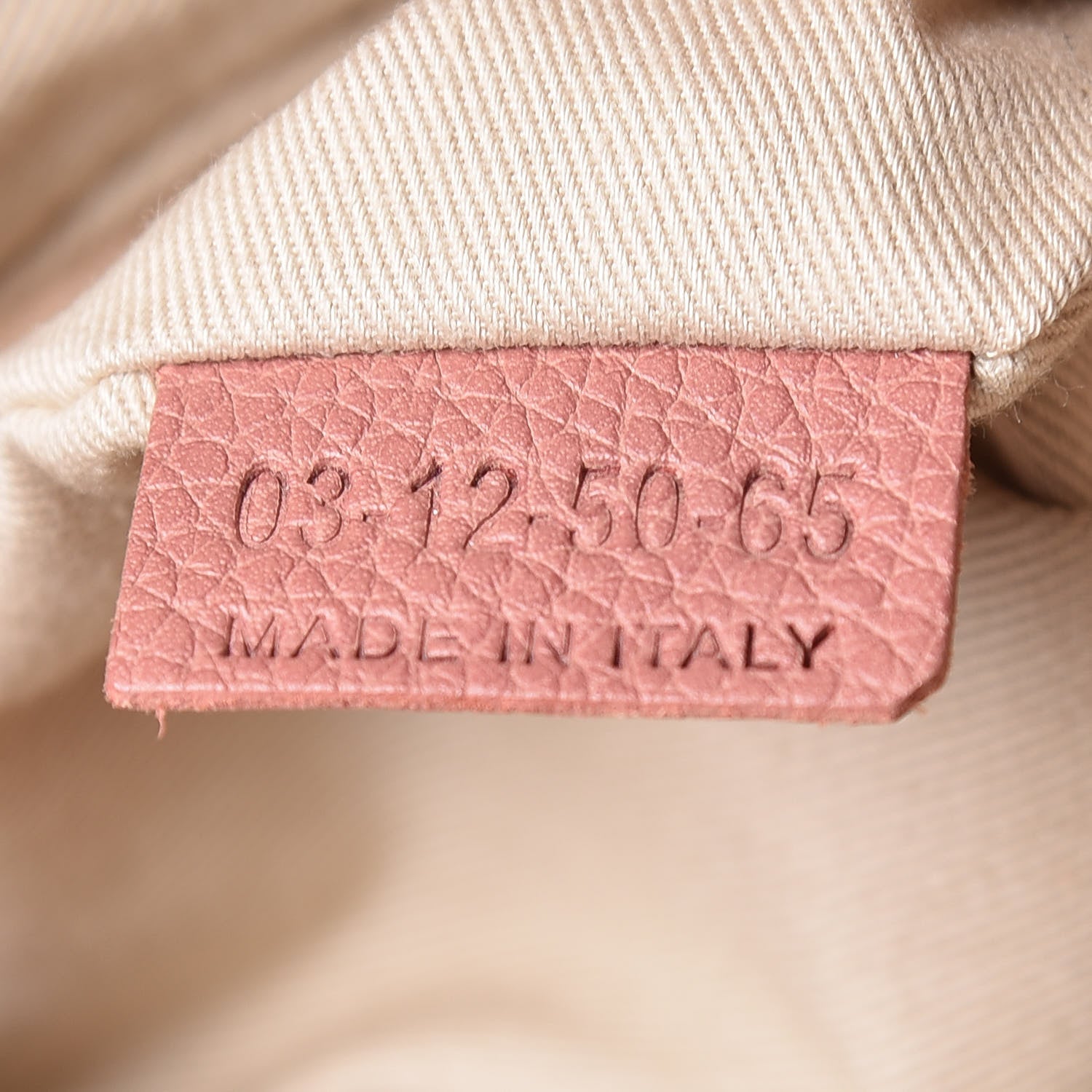 Chloe Calfskin Medium Paraty Lychee 9 of 15