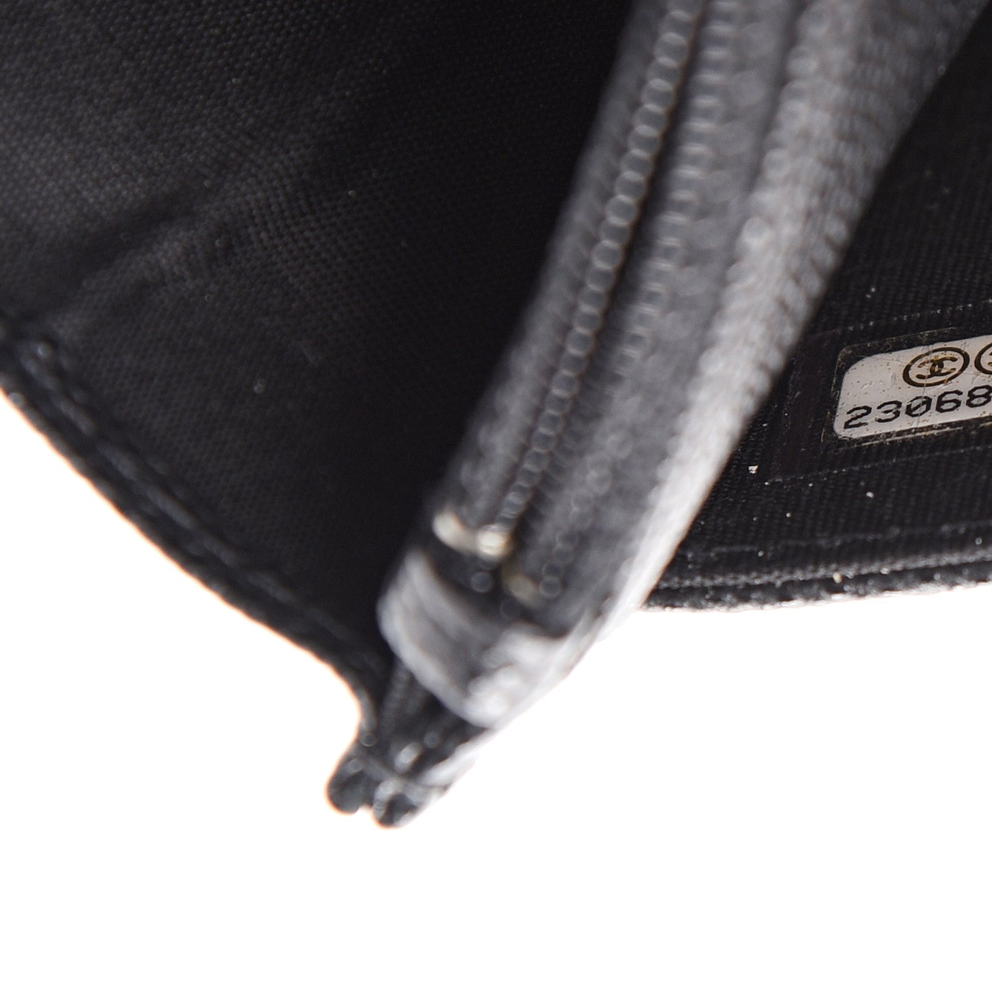 Caviar Quilted Boy Wallet On Chain WOC Black