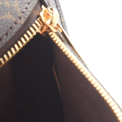 Louis Vuitton Monogram Pochette Metis 8 of 9