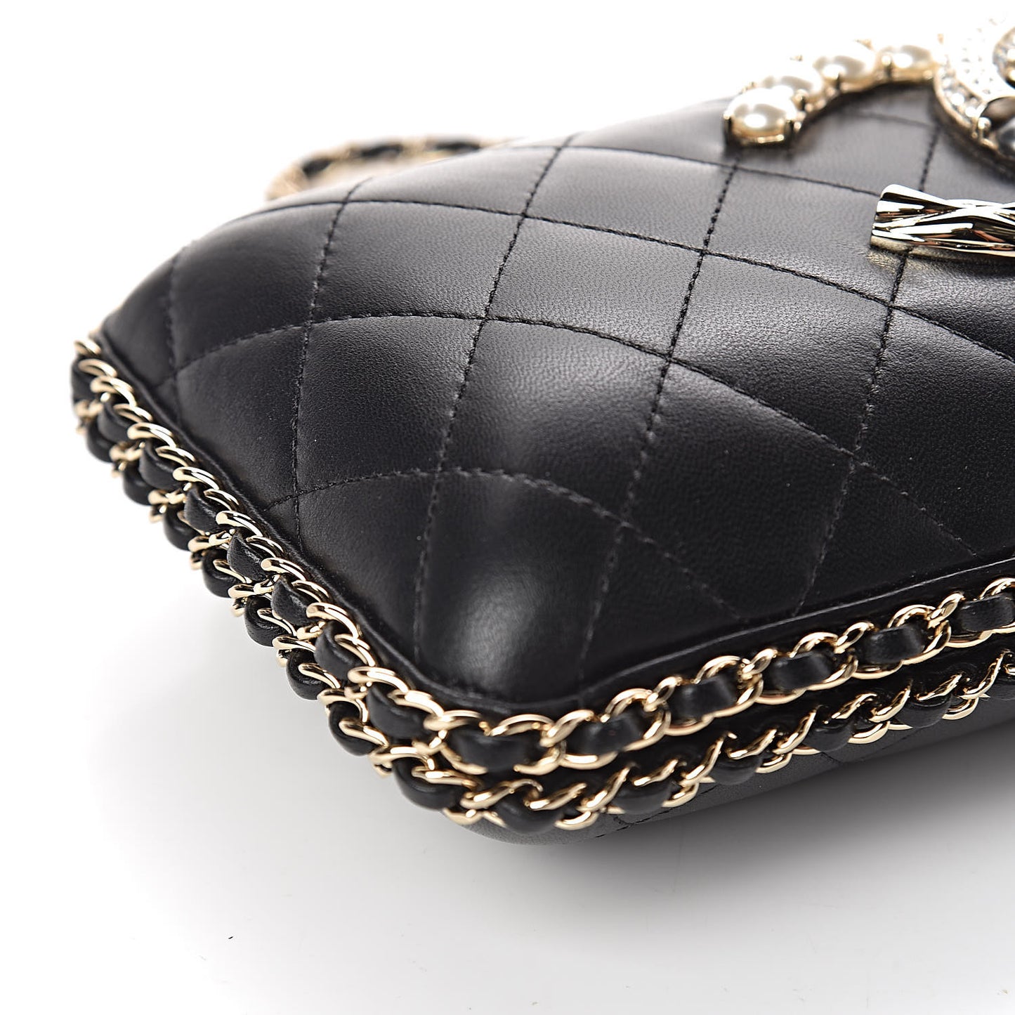 Lambskin Quilted Pearl Crystal Chain Around Clutch Black