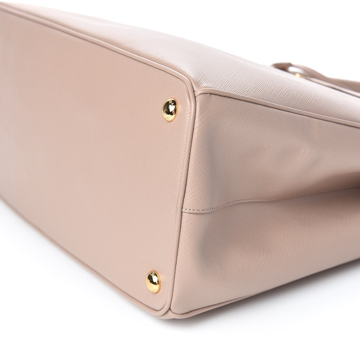 Saffiano Medium Galleria Double Zip Tote Cammeo