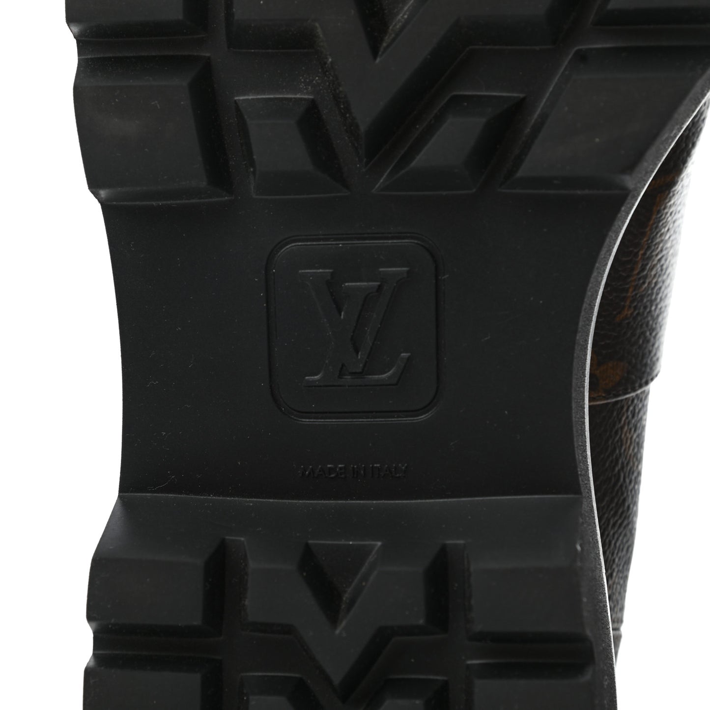 Monogram Black Ice Chelsea Boots 8