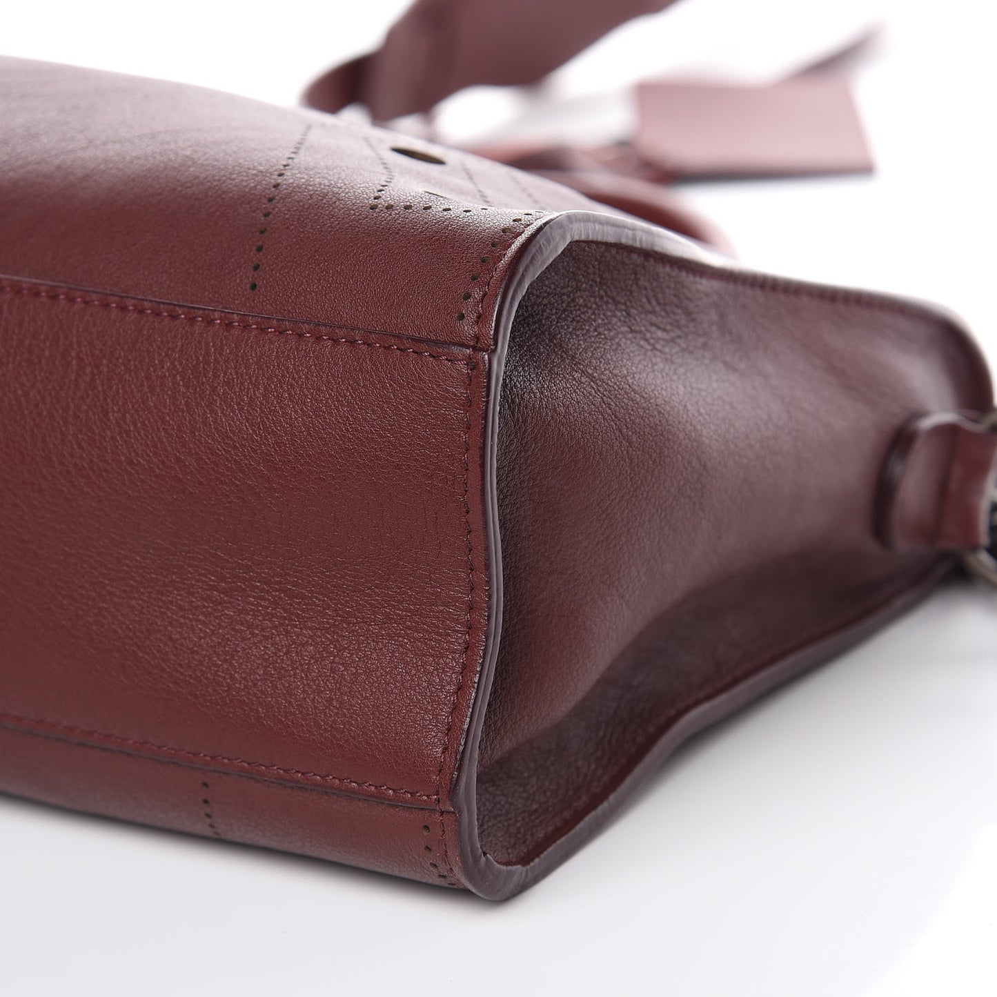 Veau Soyeux Perforated Blackout Hardware S City Rouge Bordeaux
