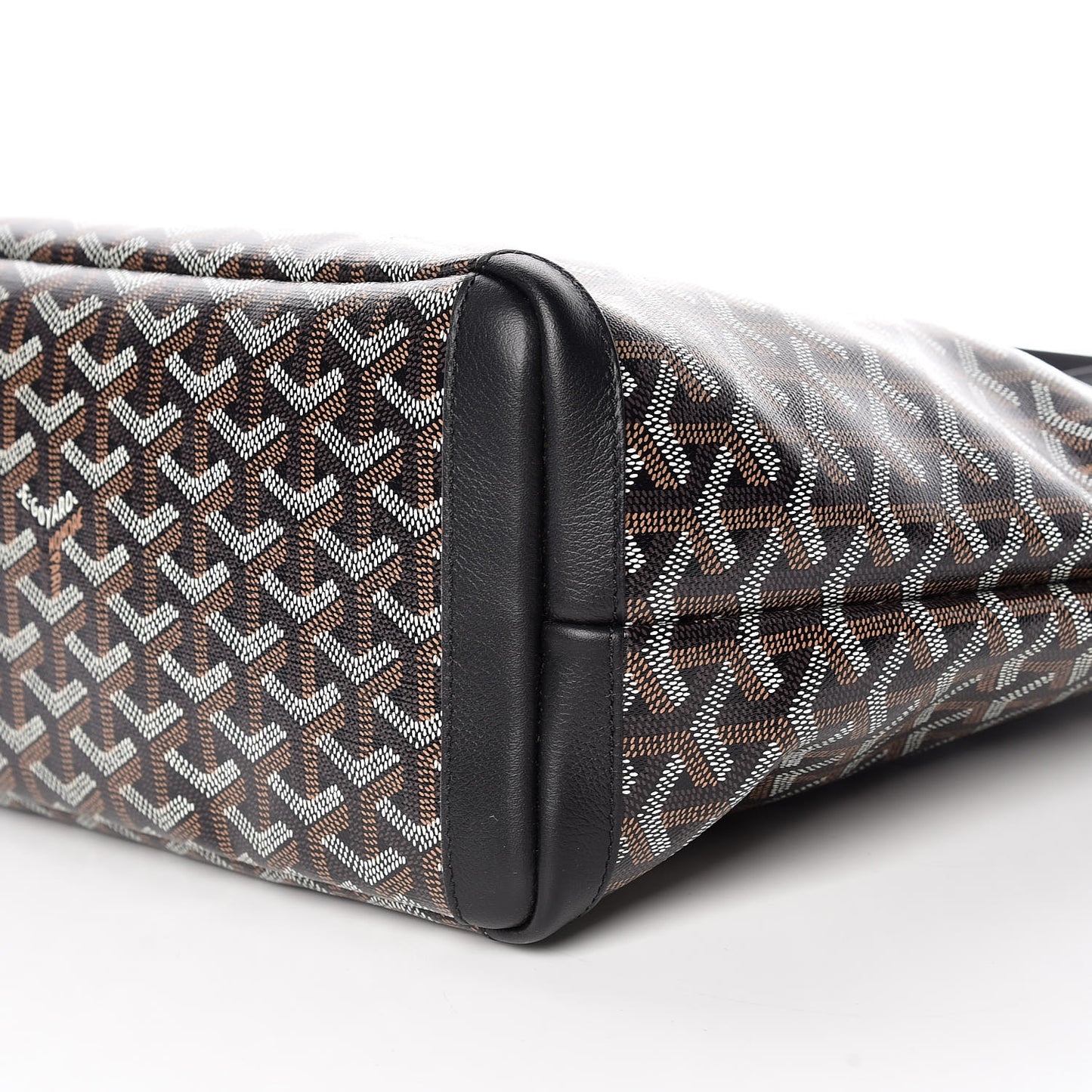 Goyardine Artois PM Black