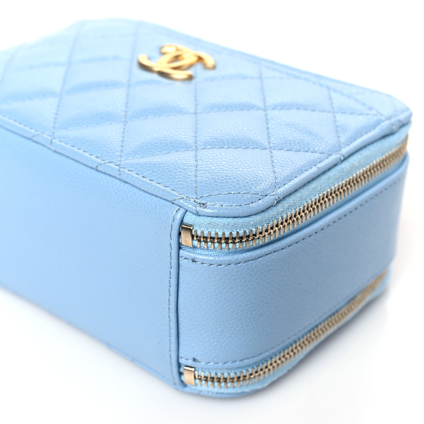 Caviar Quilted Small Pick Me Up Vanity Case Light Blue