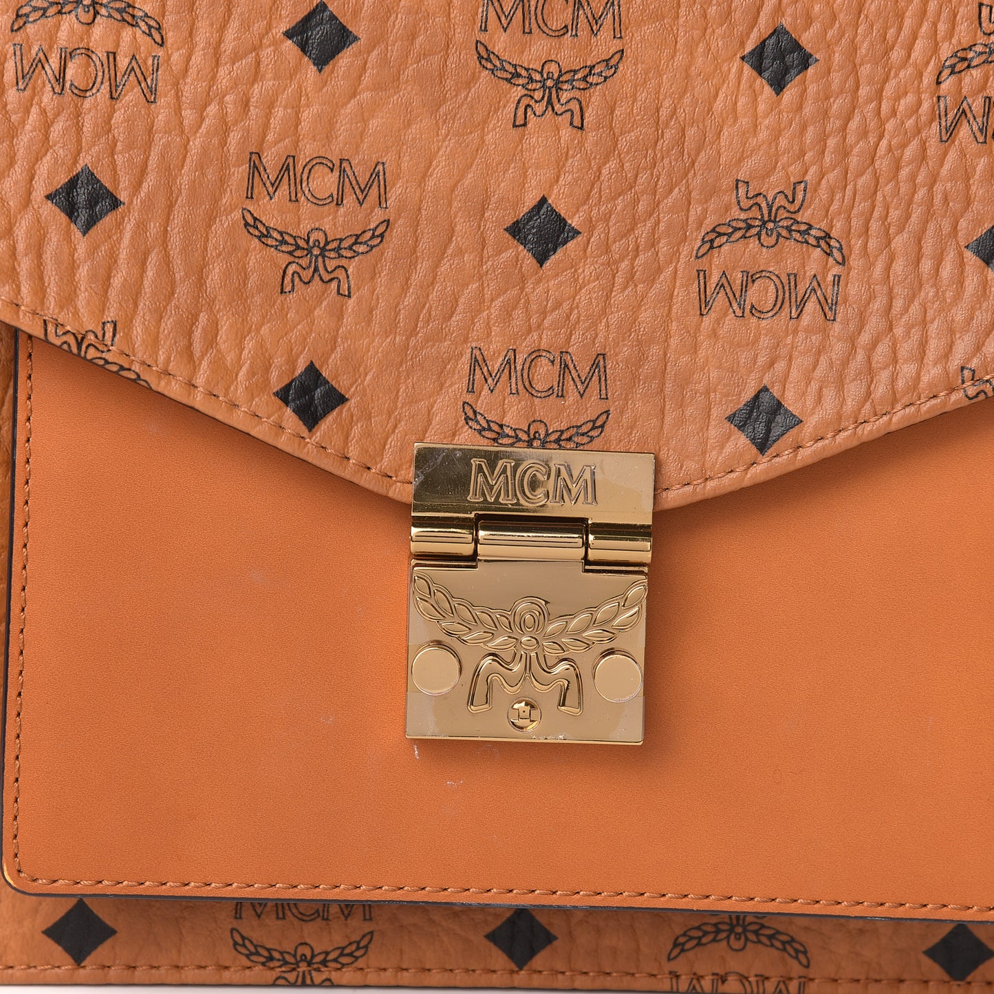 Visetos Medium Patricia Pocket Satchel Cognac