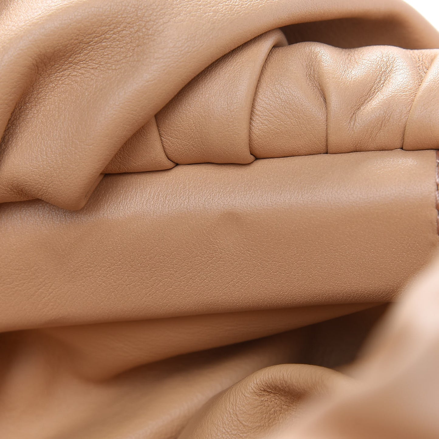Calfskin The Pouch Chain Almond