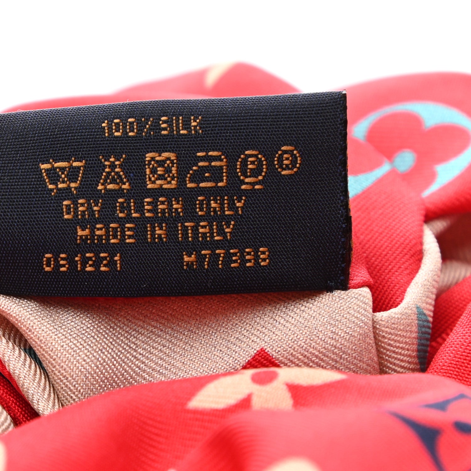 Louis Vuitton Silk Game On Chouchou Trop Chou Scrunchie Red 4 of 4