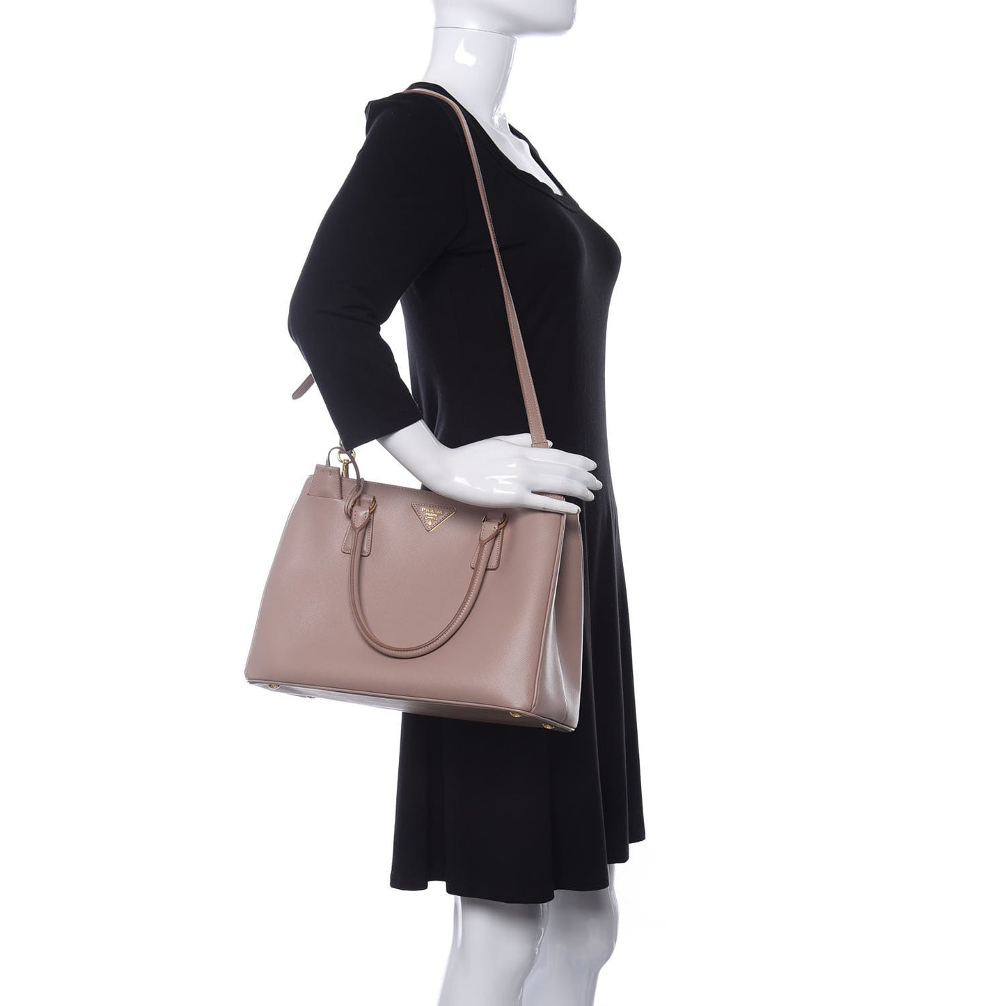 Saffiano Lux Medium Tote Cammeo