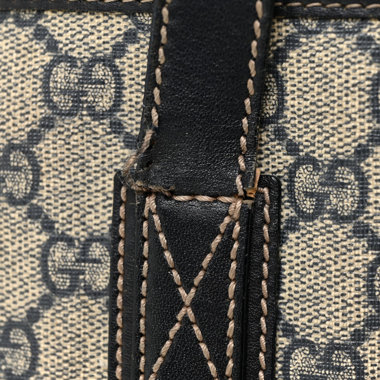 Gucci GG Supreme Monogram Medium Zippered Shopping Tote Navy 15 of 25
