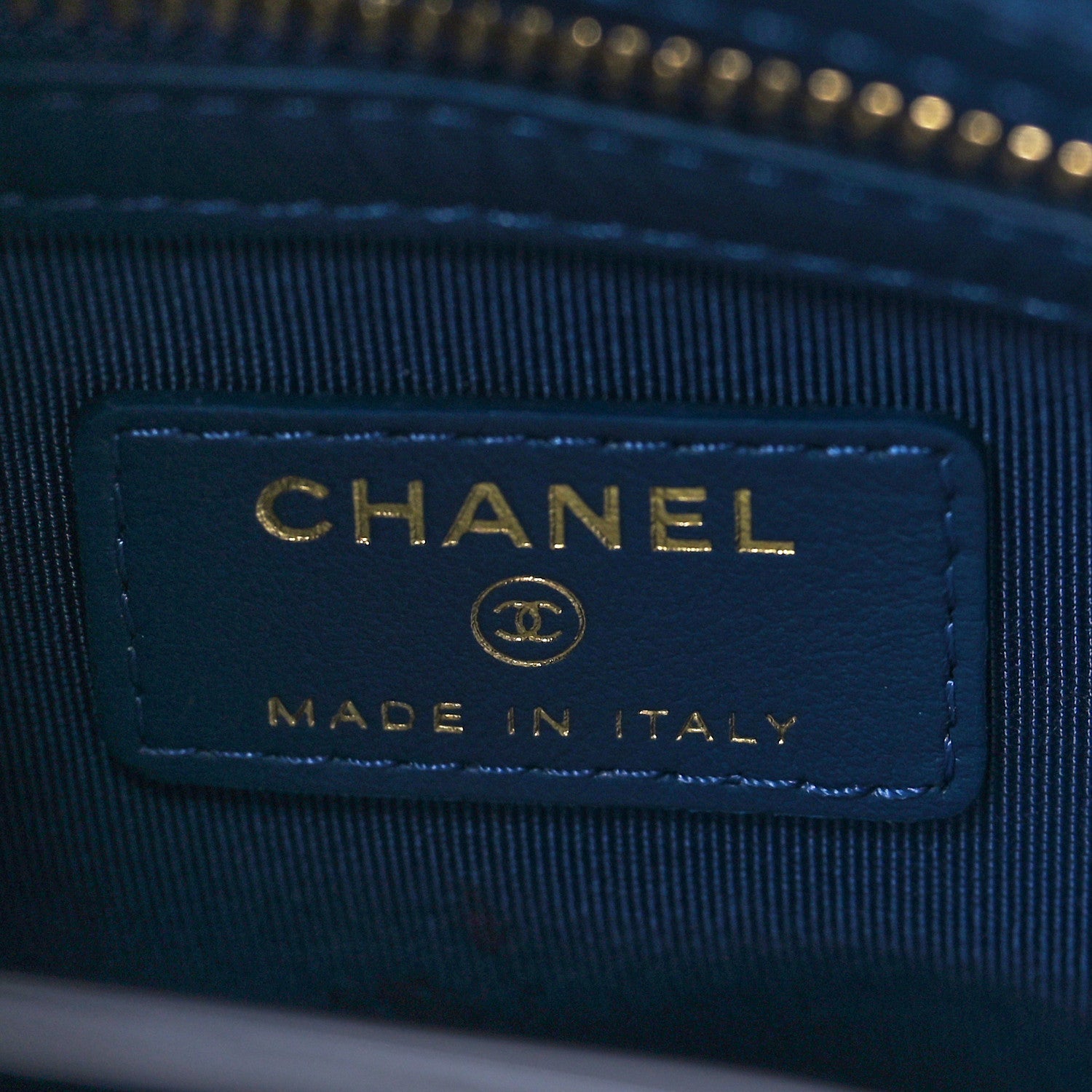 Chanel Shearling Sheepskin Large Chanel 19 Cosmetic Case Blue 6 of 9