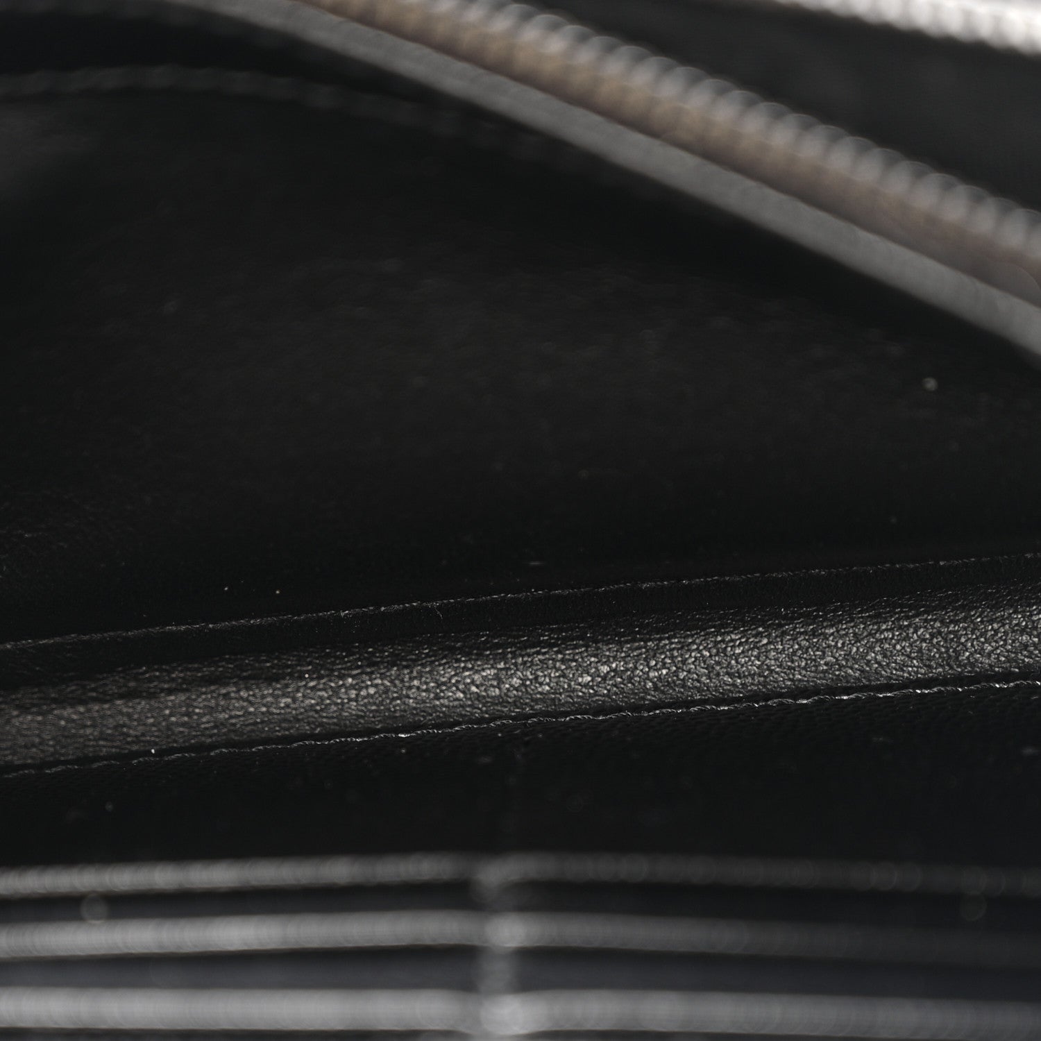 Saint Laurent Grain De Poudre Matelasse Chevron Monogram Flap Wallet Black 6 of 11
