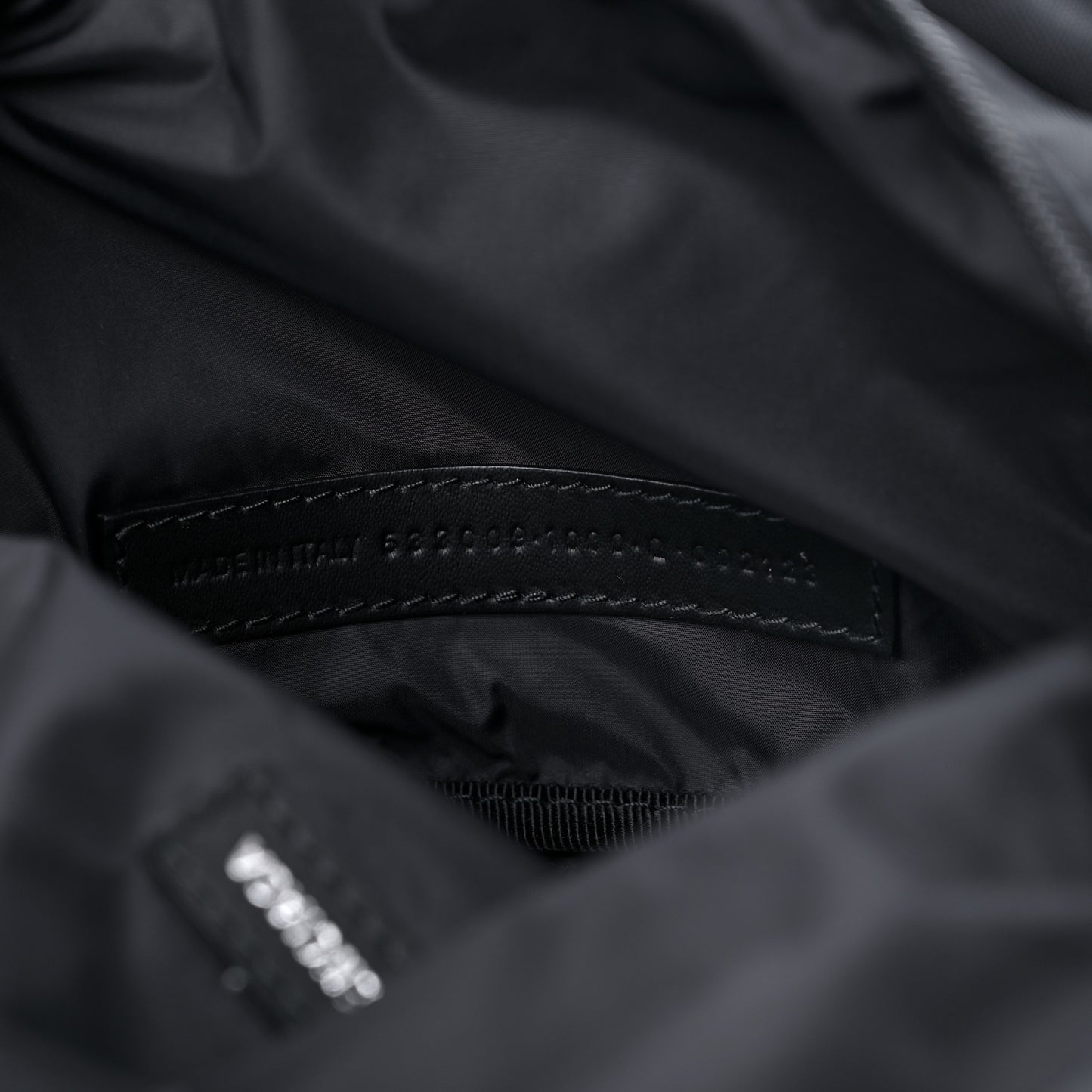 Sport Nylon Logo Embroidered Wheel Beltpack Black