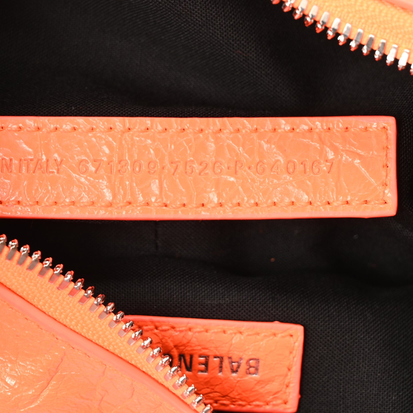 Agneau Arena Le Cagole Shoulder Bag XS Orange Orange