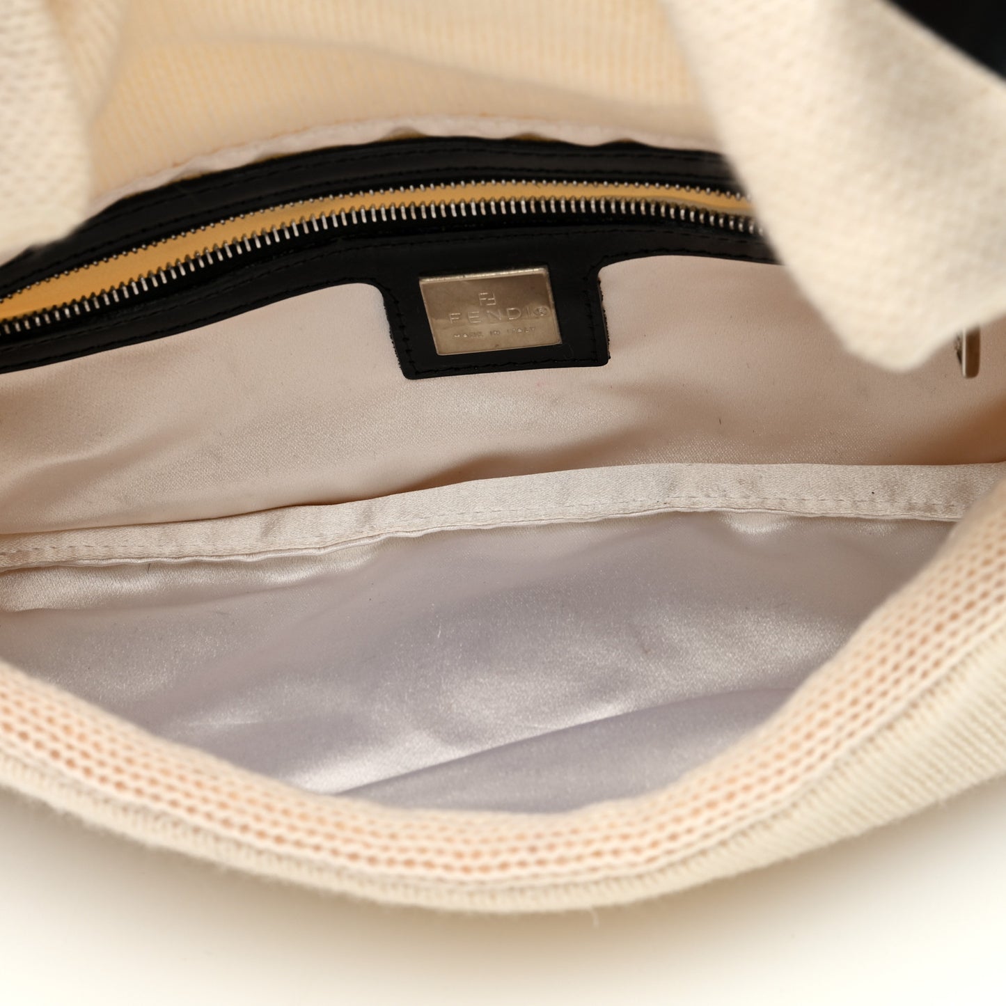 Cashmere Baguette White Black