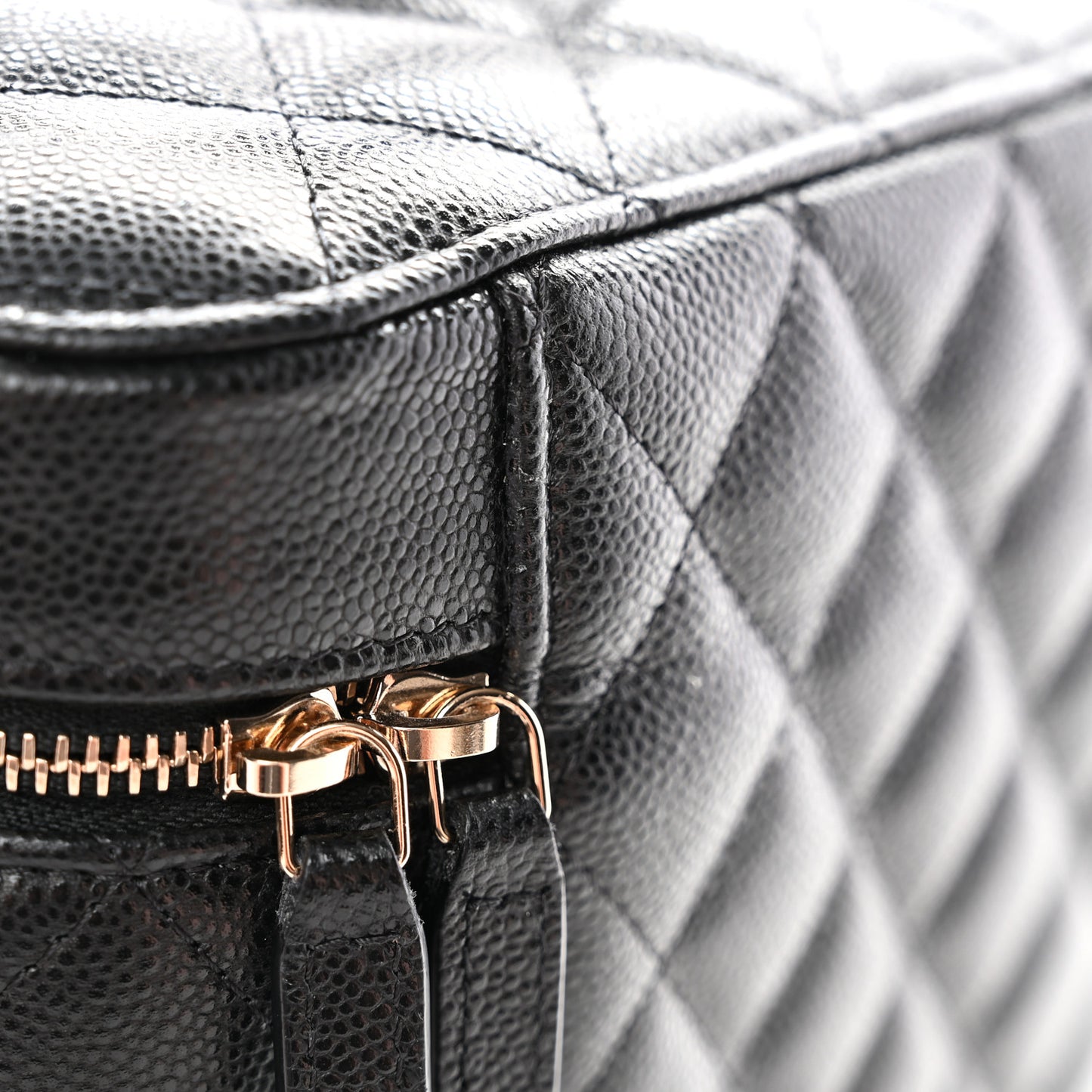 Caviar Quilted Large Vanity Pouch Black
