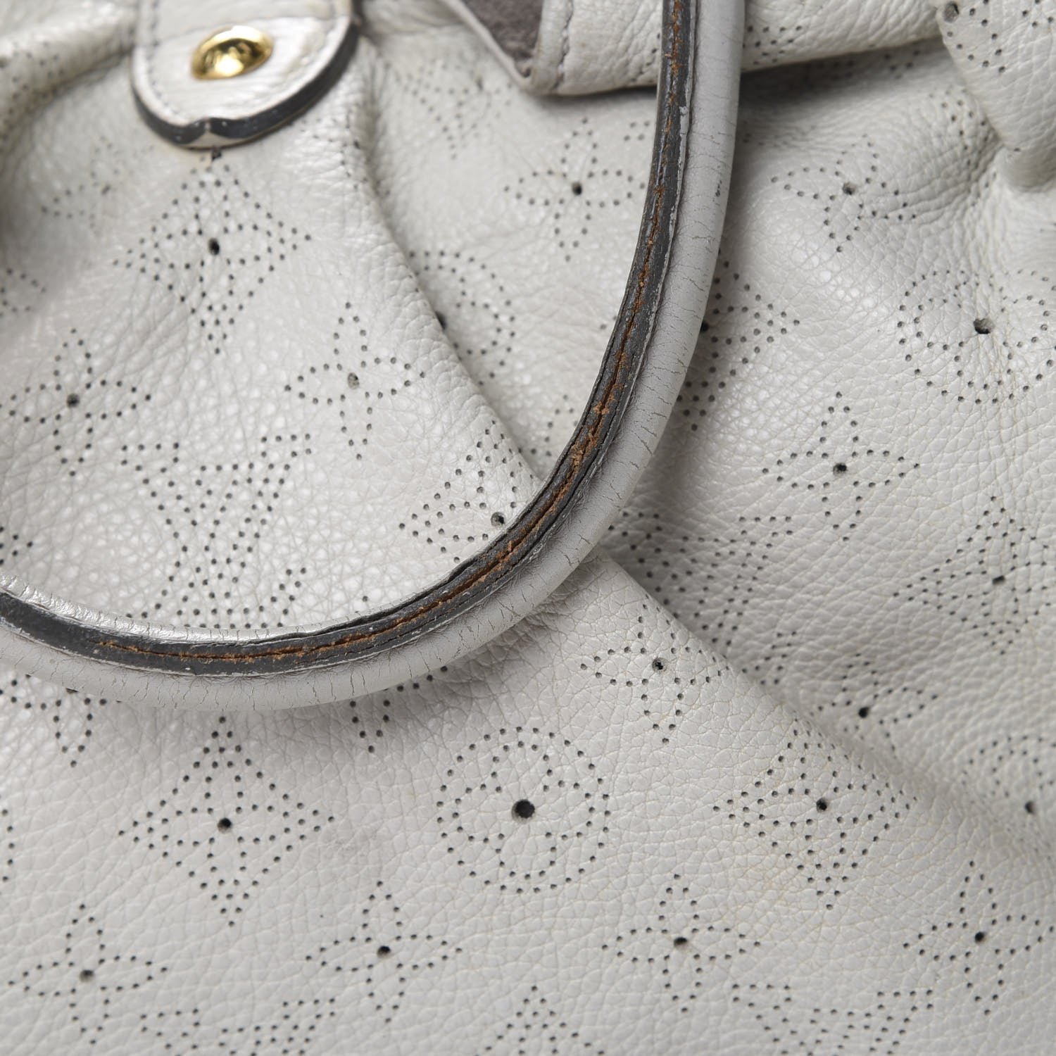 Louis Vuitton Mahina XL Ivory 20 of 25