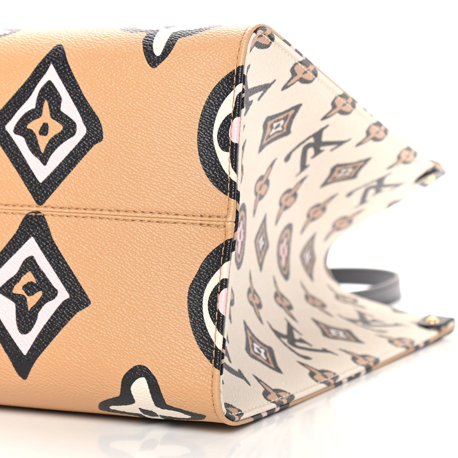 Louis Vuitton Monogram Giant Wild At Heart Onthego GM Arizona