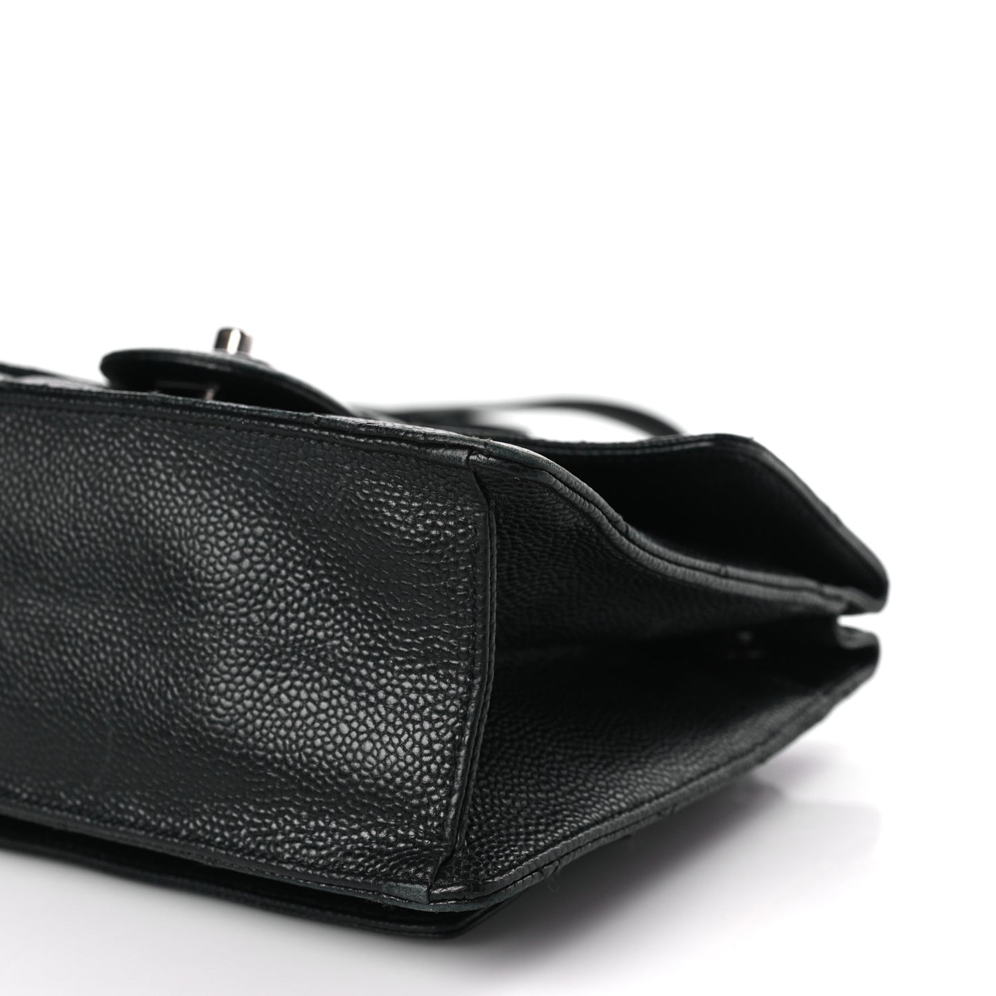 Caviar Quilted Medium Retro Class Flap Black
