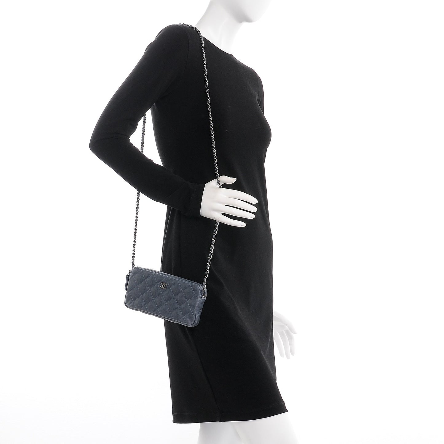 Caviar Quilted Small Clutch With Chain Grey