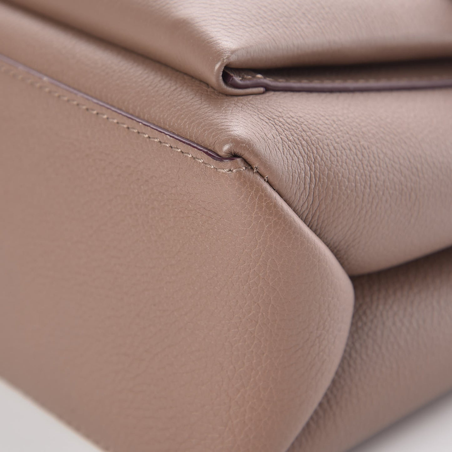 Soft Calfskin My Lockme Top Handle Taupe Glace