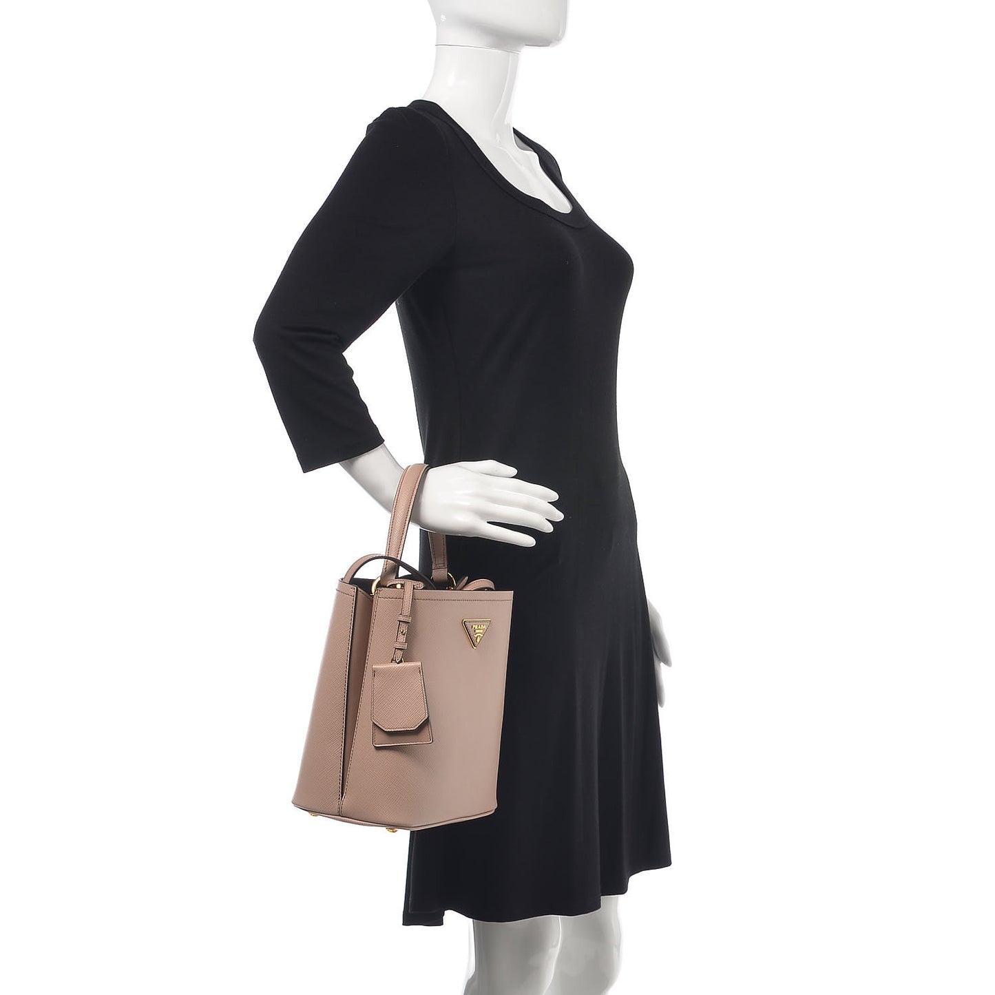 Saffiano Cuir Medium Panier Bucket Bag Cipria Black