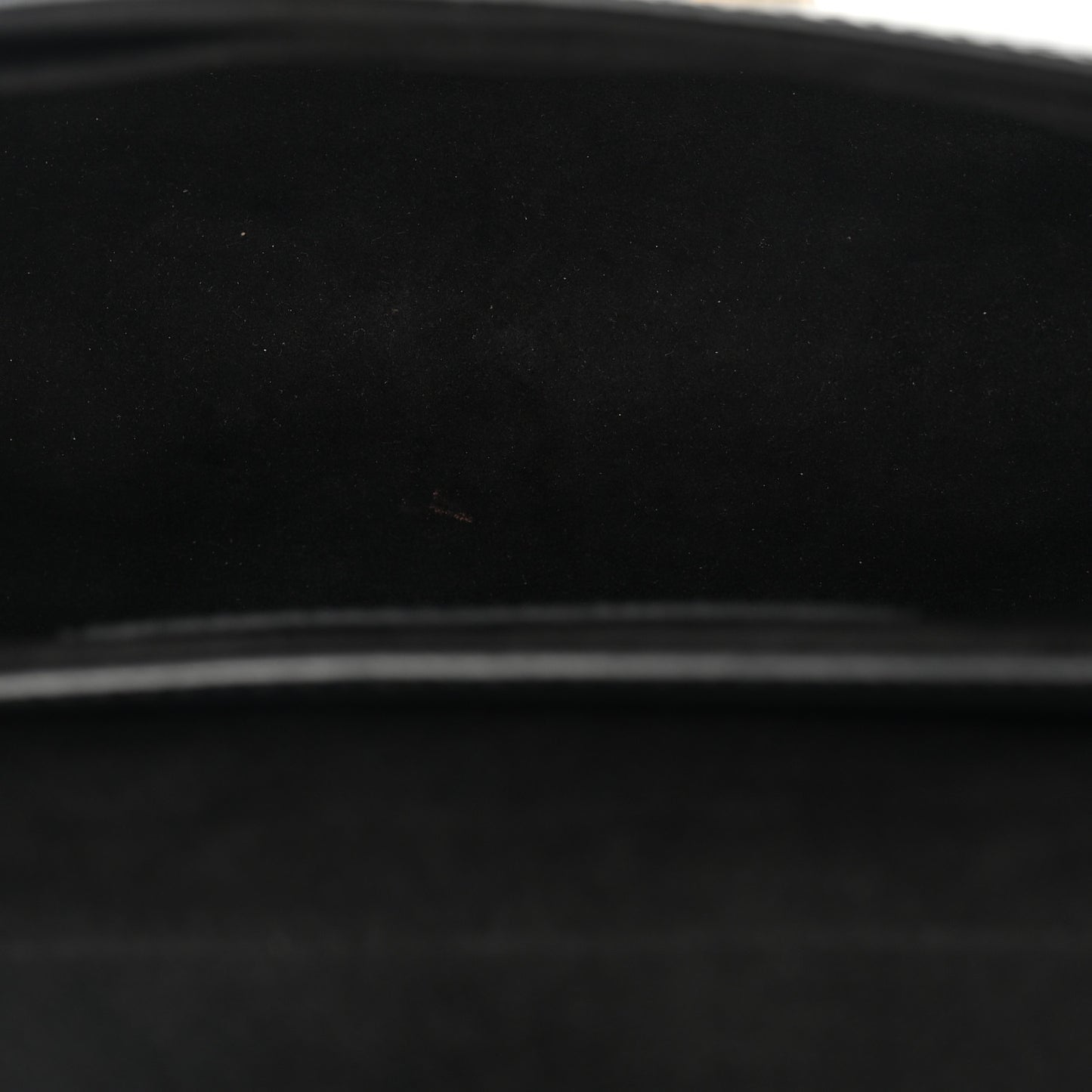 Epi Twist Shoulder Bag MM Matte Black Gold
