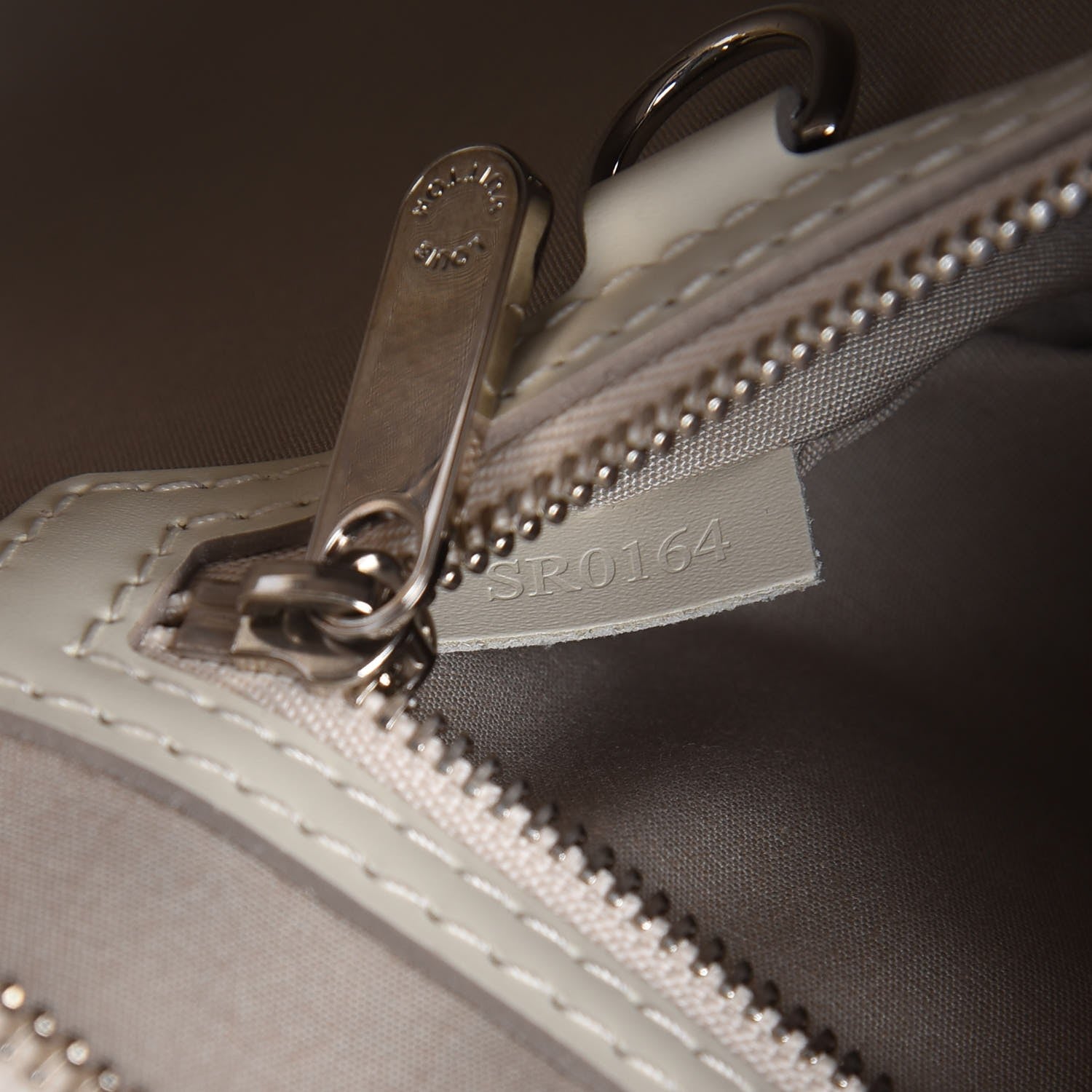 Louis Vuitton Epi Brea MM Ivory 8 of 8