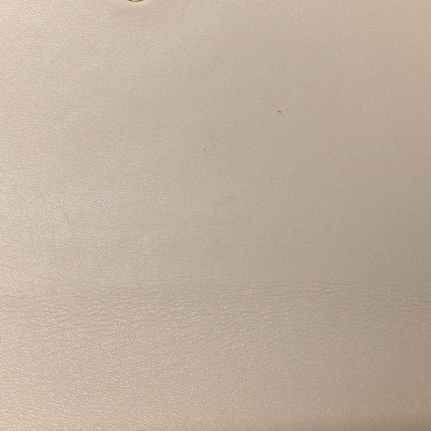 Calfskin Matelasse GG Marmont Continental Wallet Mystic White