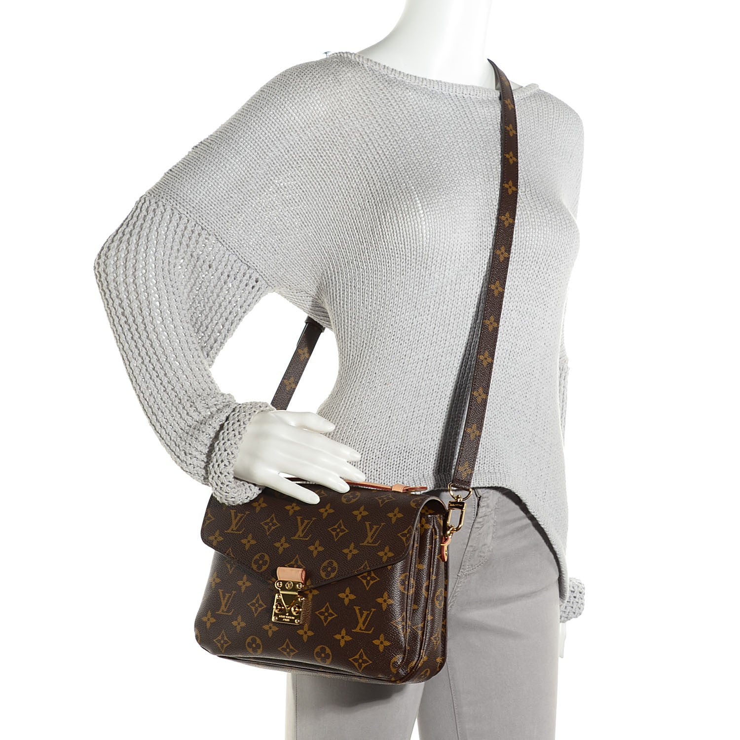 Louis Vuitton Monogram Pochette Metis 2 of 8