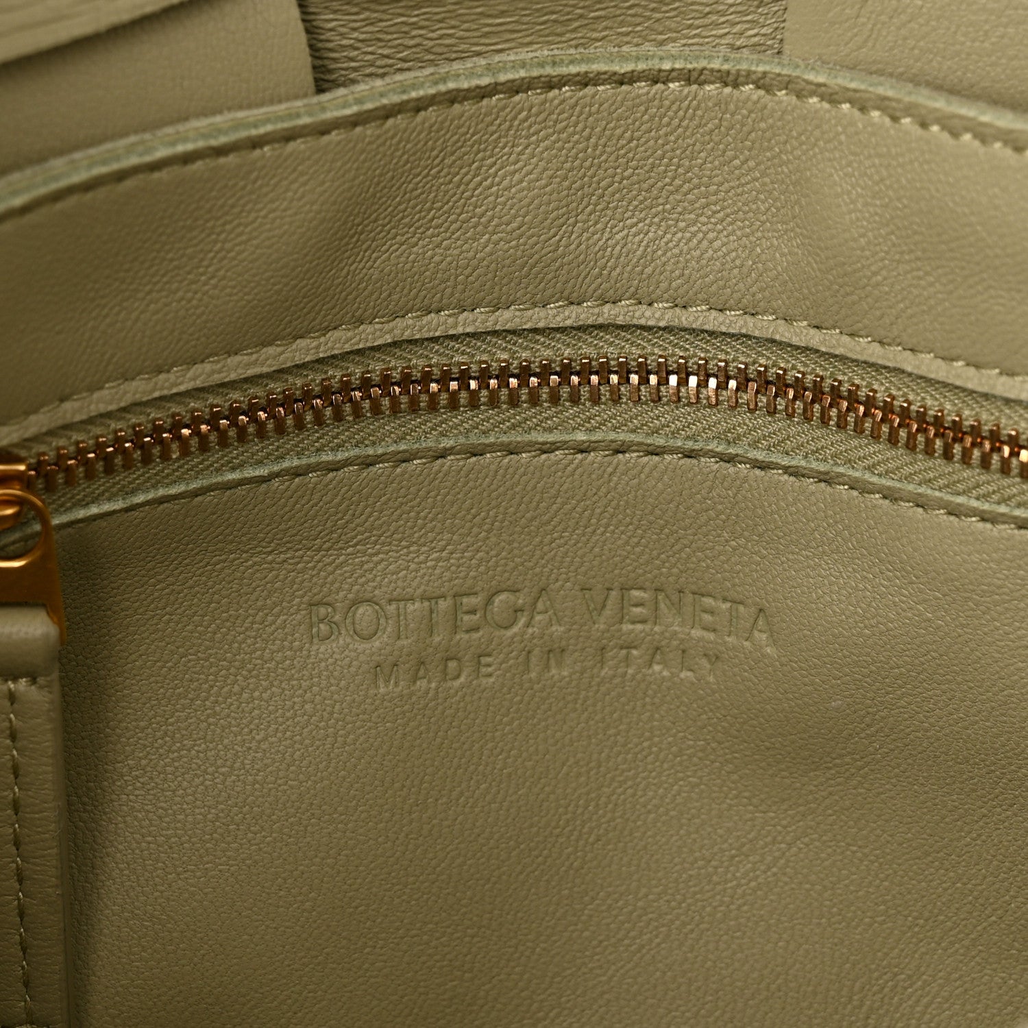 Bottega Veneta Lambskin Maxi Intrecciato Cassette Crossbody Bag Travertine 6 of 13